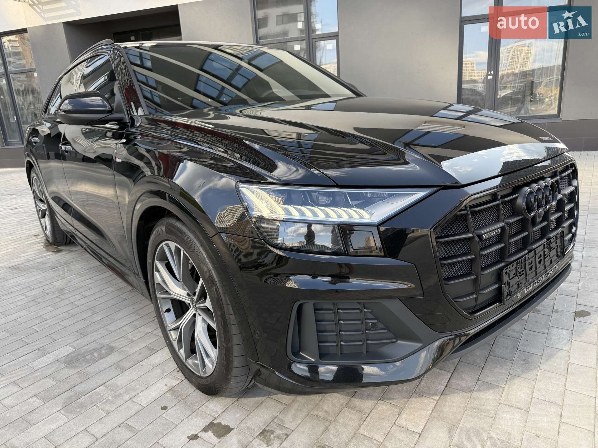 AUDI Q8 2022