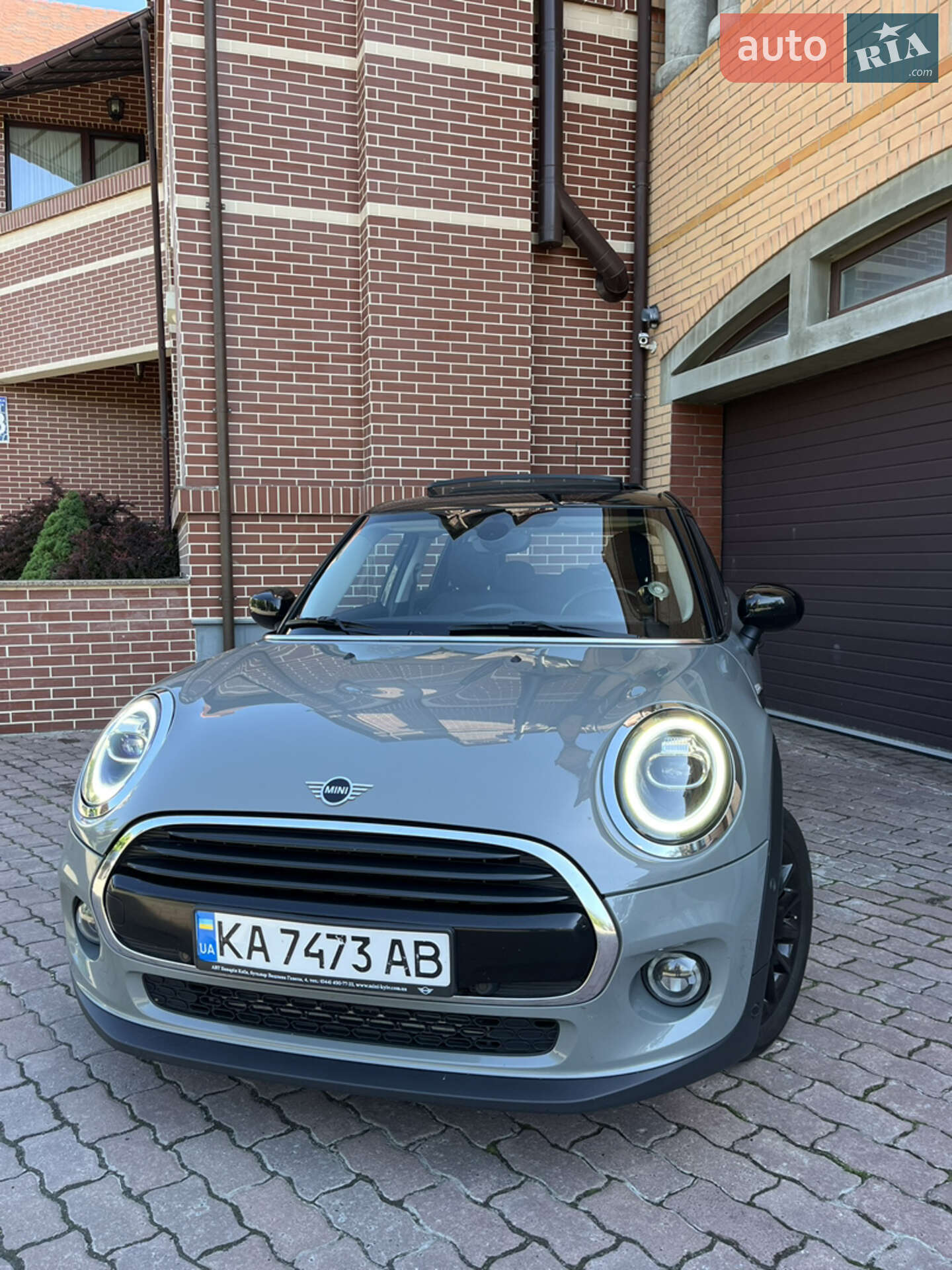 MINI COOPER F55 2020