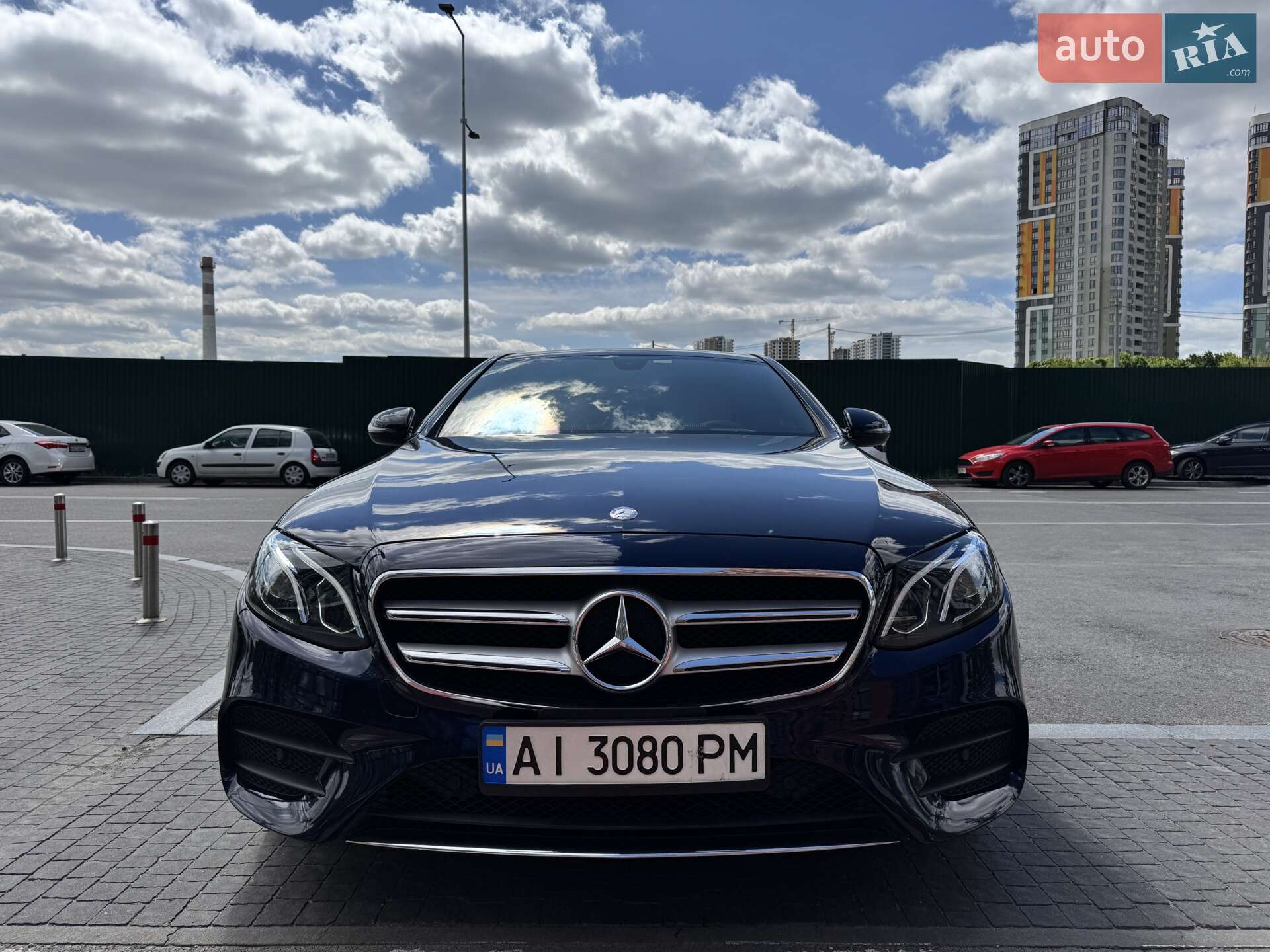 MERCEDES-BENZ E 300 2016