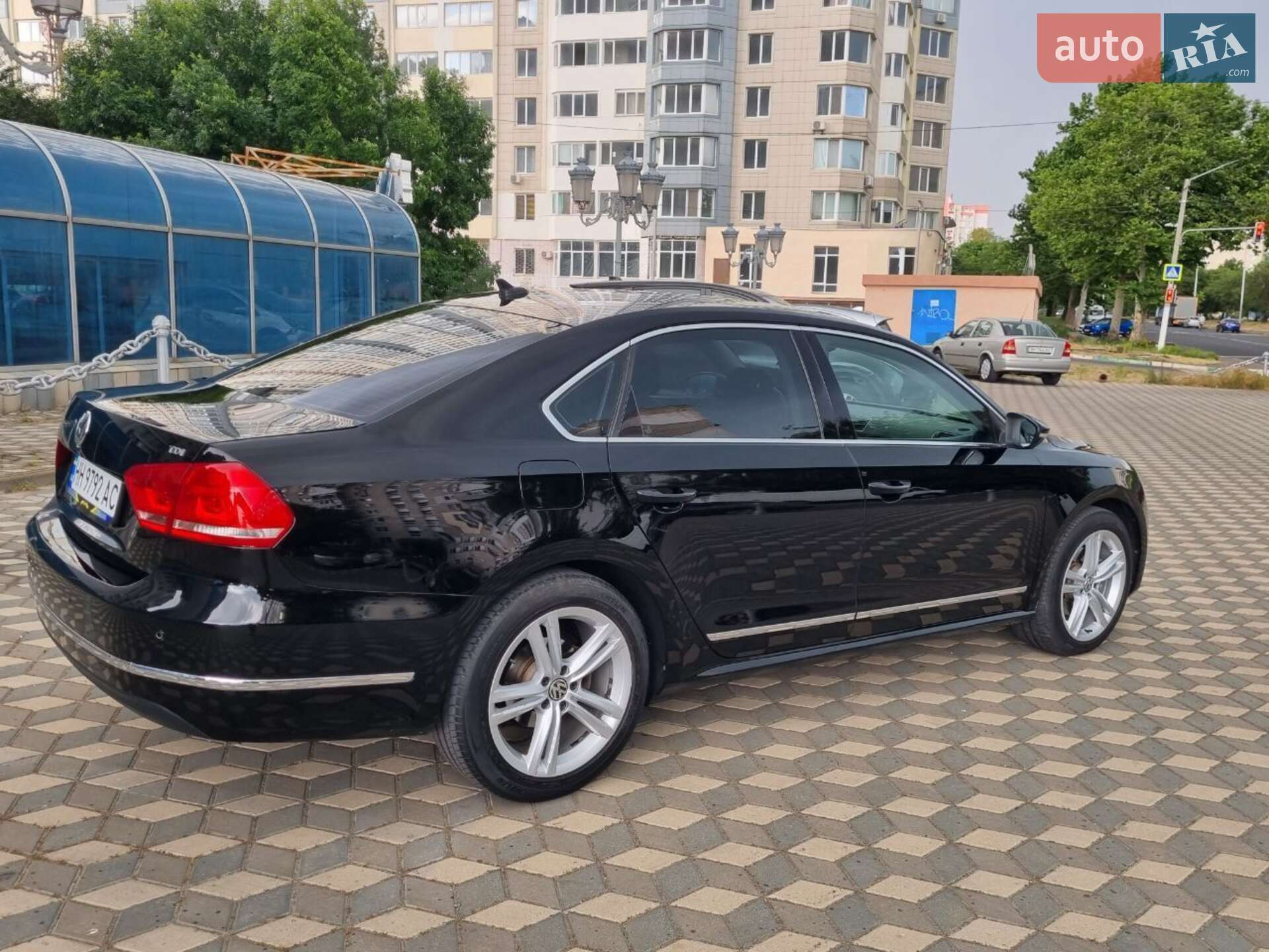 VOLKSWAGEN PASSAT 2014