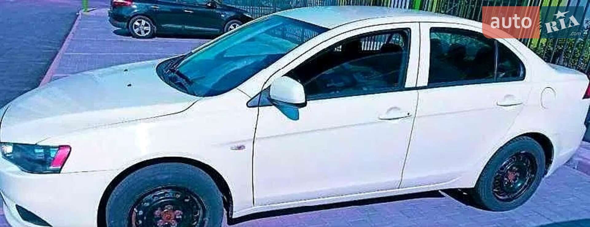MITSUBISHI LANCER 2014