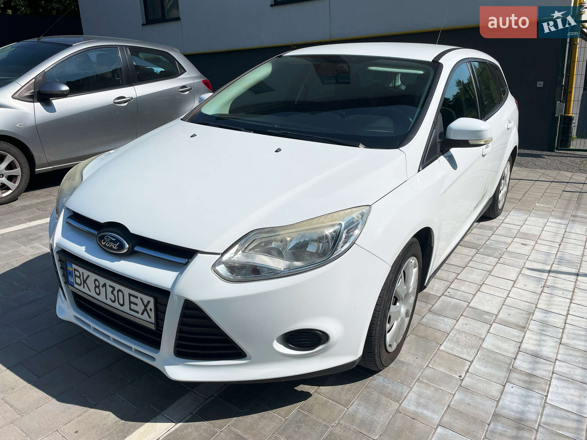 Головне фото звіту автомобіля FORD FOCUS 2011