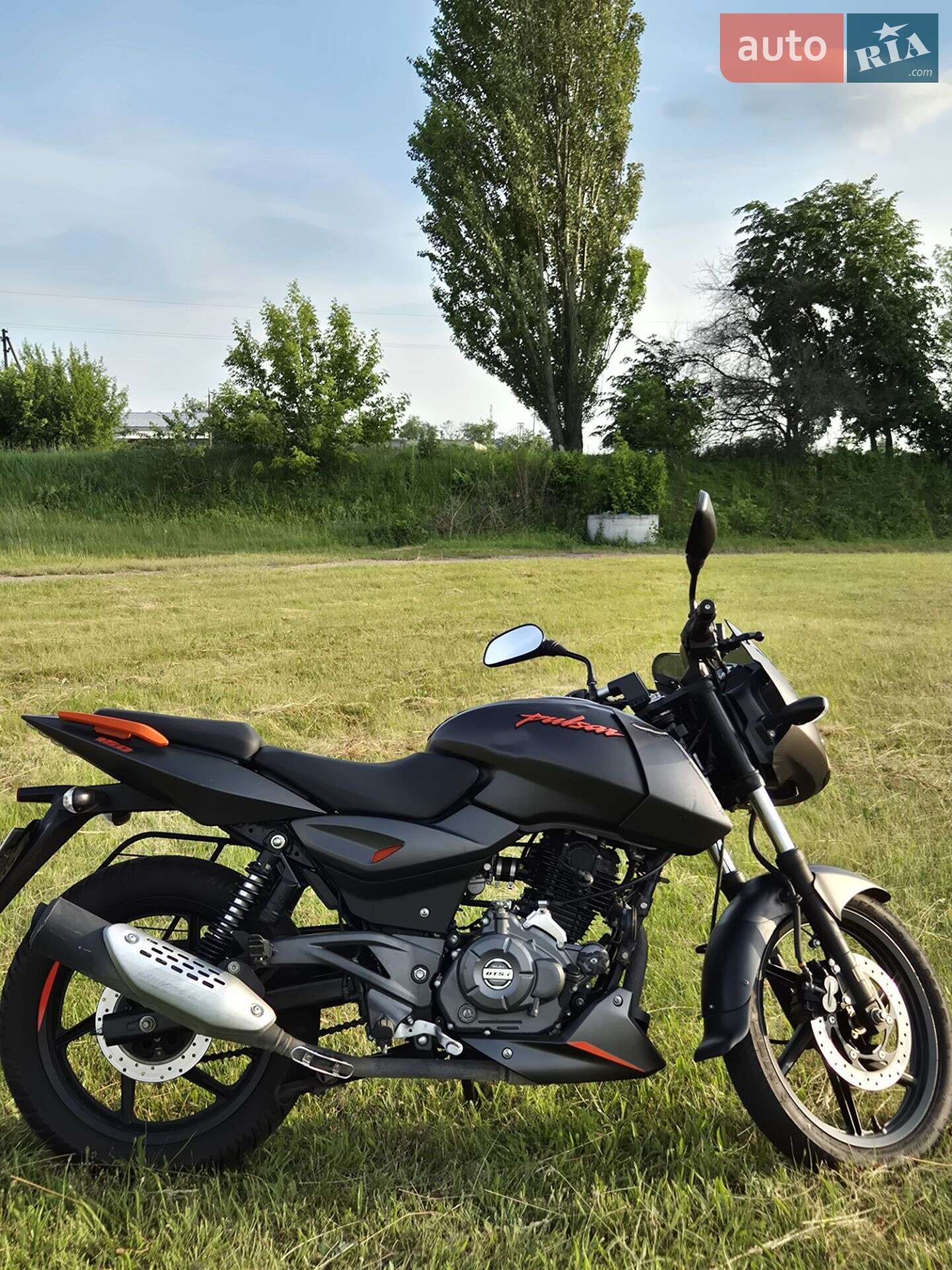 BAJAJ PULSAR 180DTS-I 2020