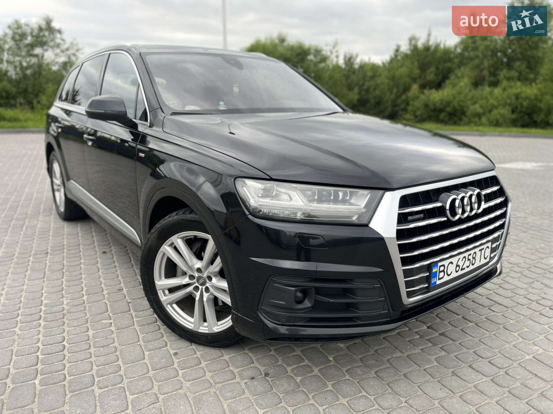 Головне фото звіту автомобіля AUDI Q7 2017