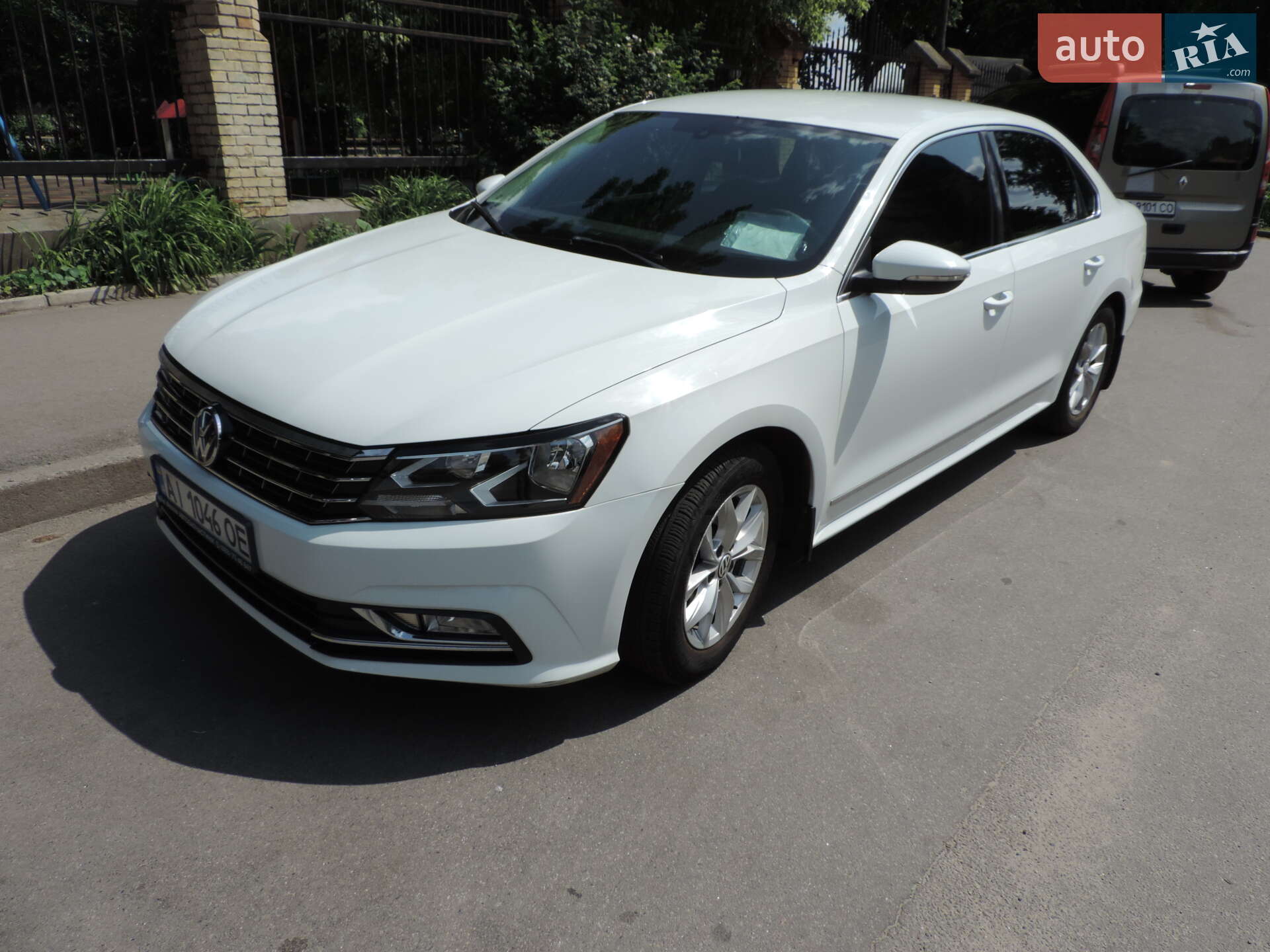 VOLKSWAGEN PASSAT 2016
