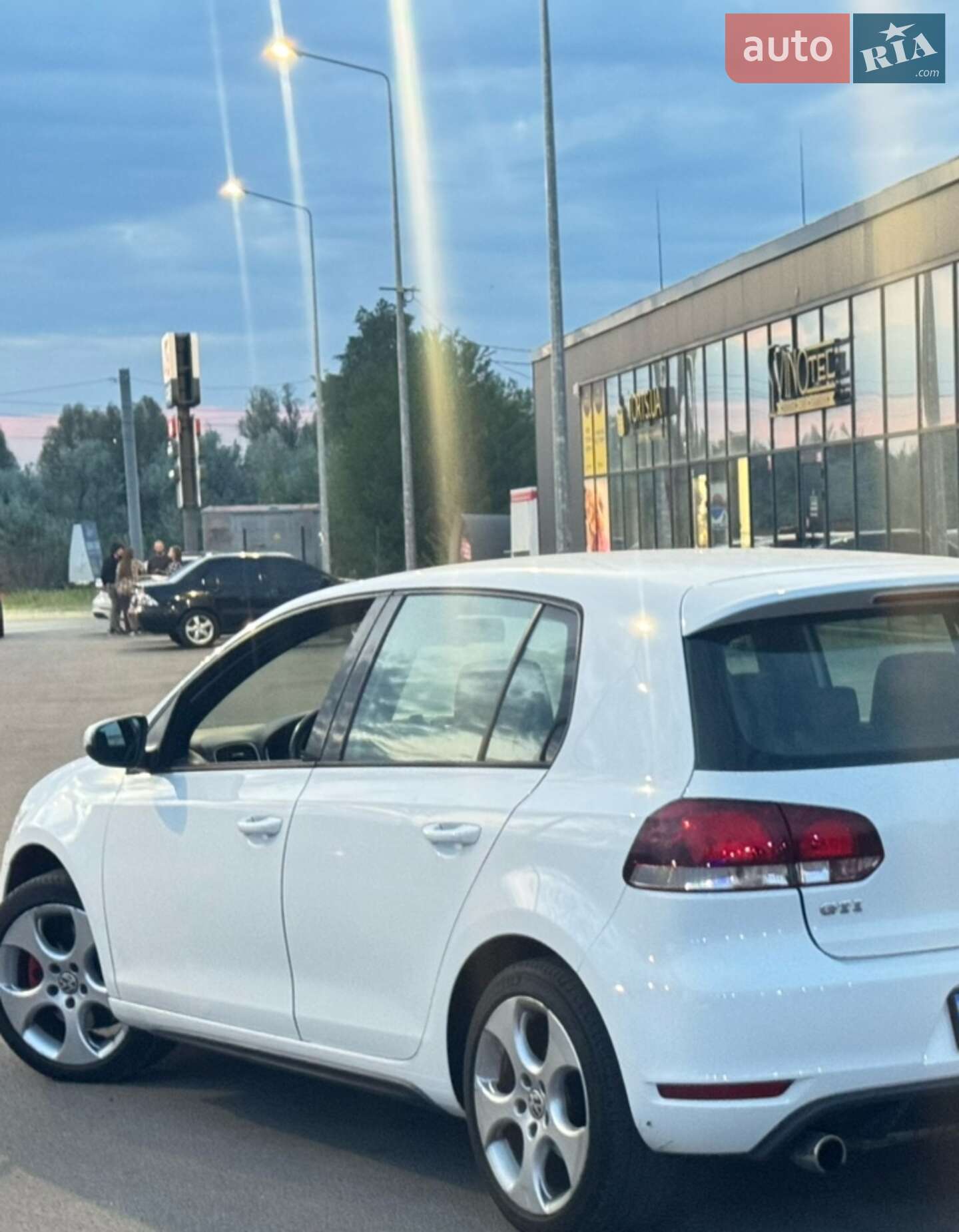 VOLKSWAGEN GOLF GTI 2011