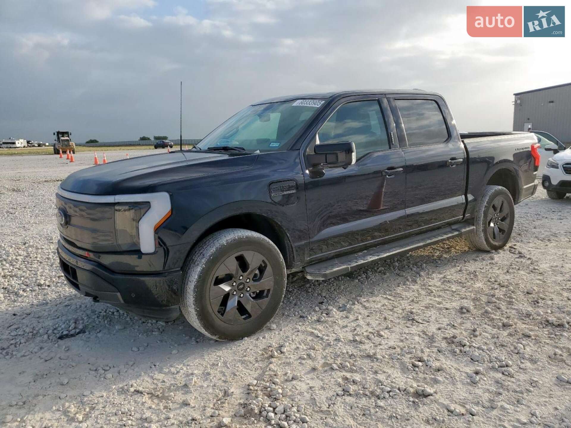FORD F 150 LIGHTNING 2023