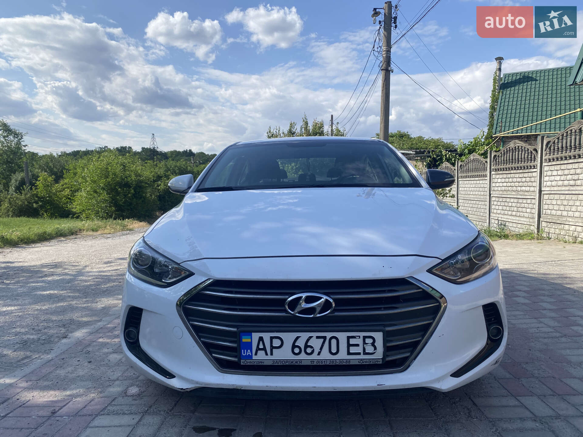 HYUNDAI ELANTRA 2017