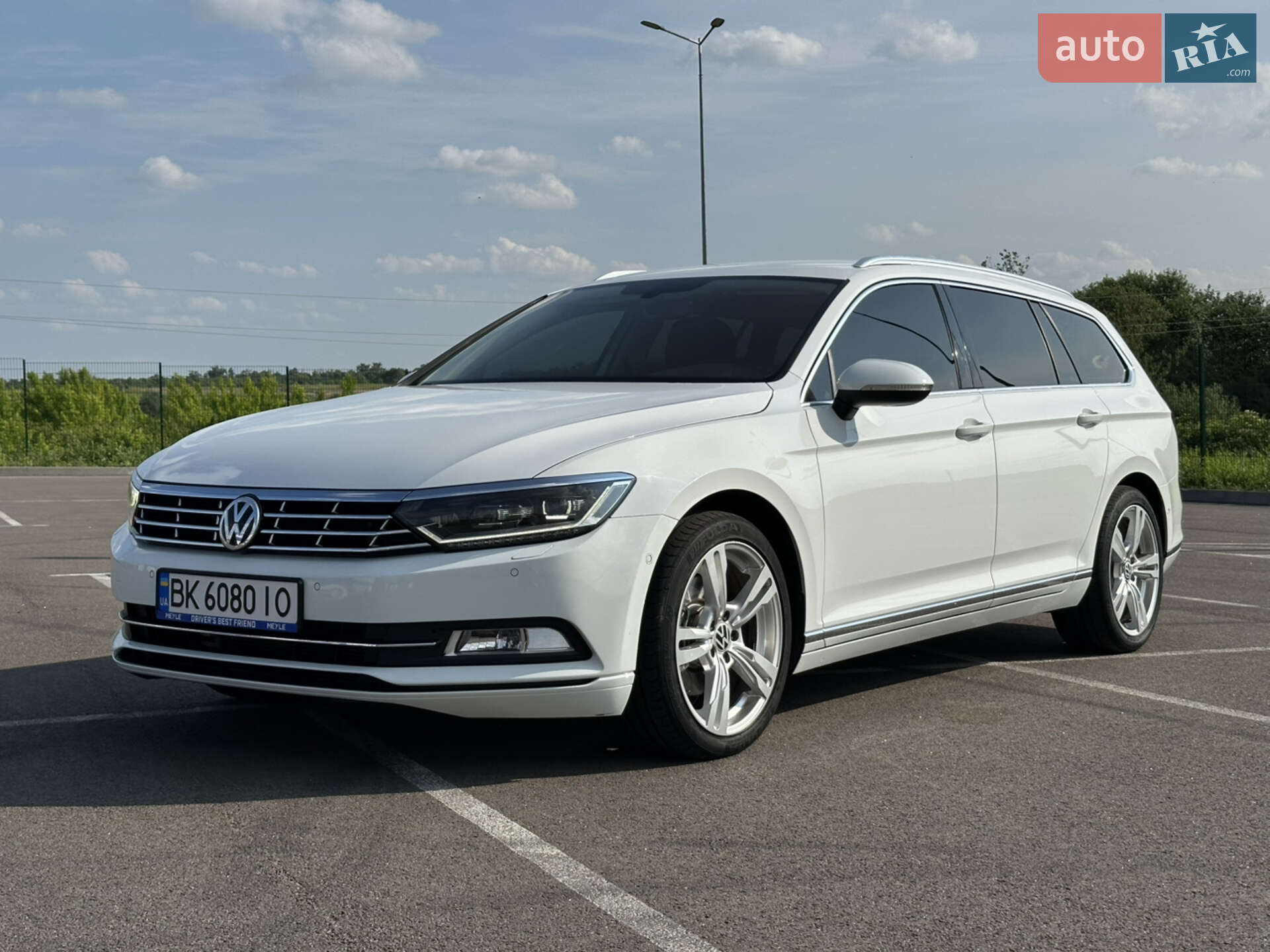 VOLKSWAGEN PASSAT 2015
