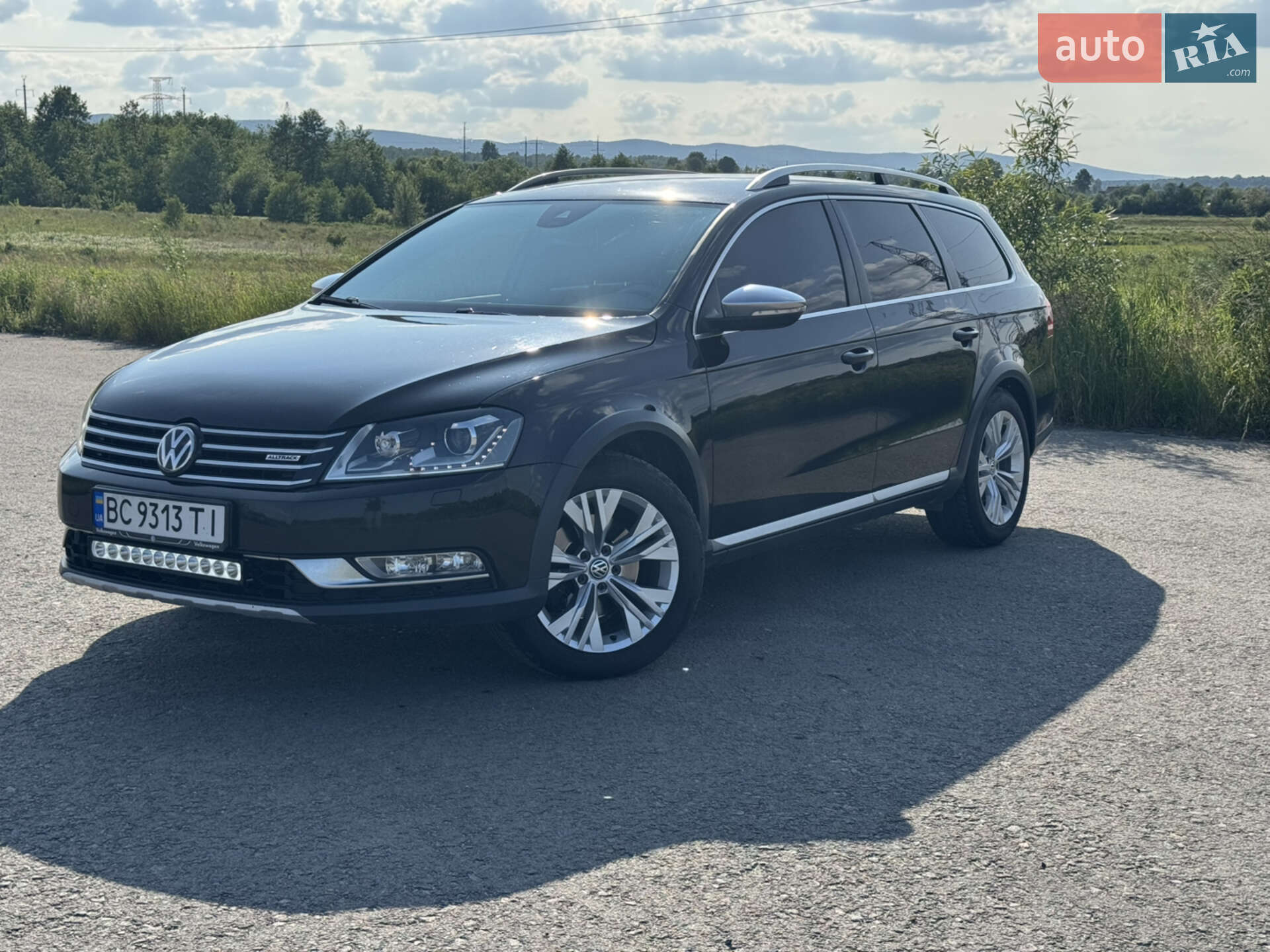 VOLKSWAGEN PASSAT 2012