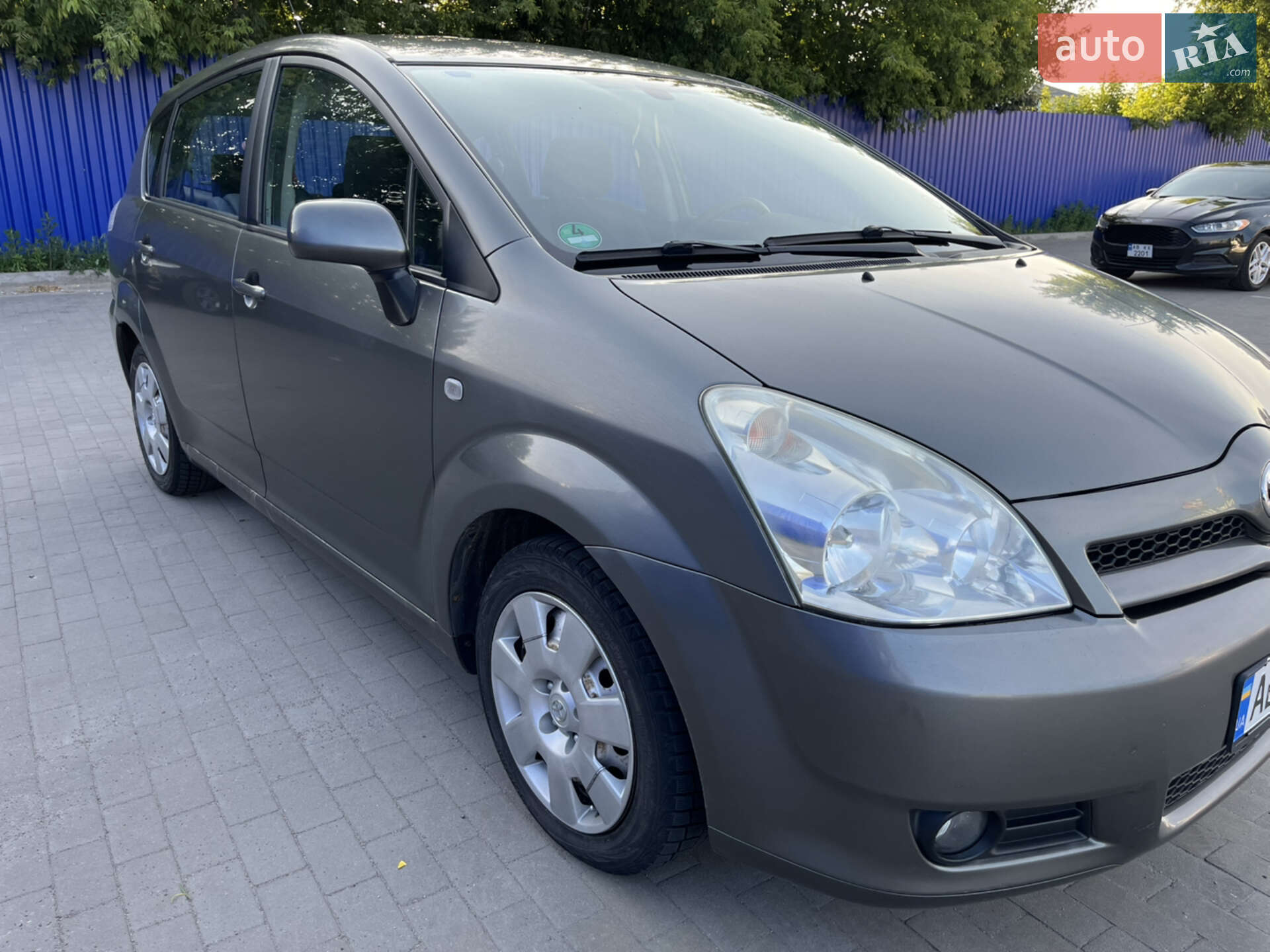 TOYOTA COROLLA VERSO 2004