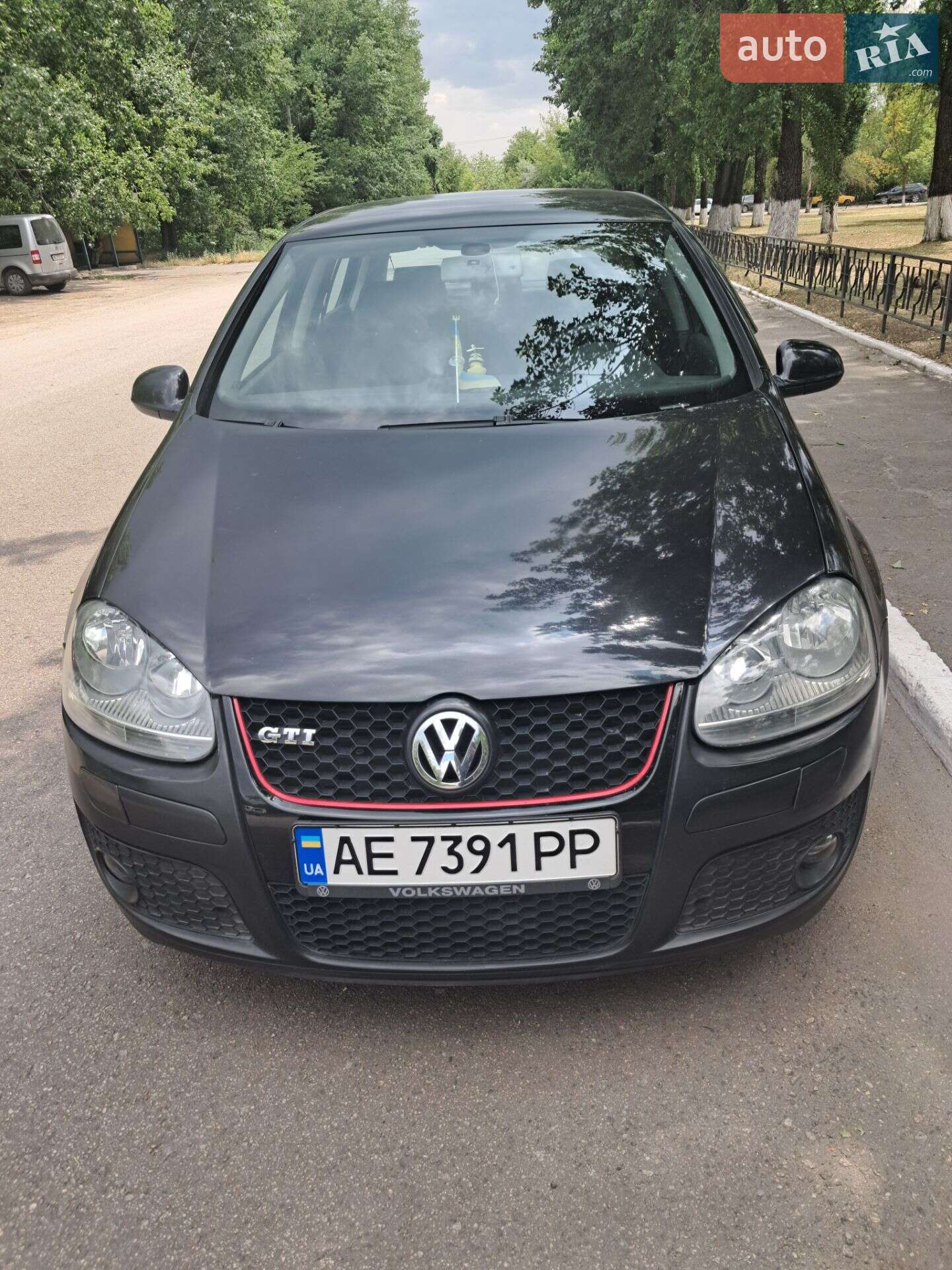 VOLKSWAGEN GOLF 2004