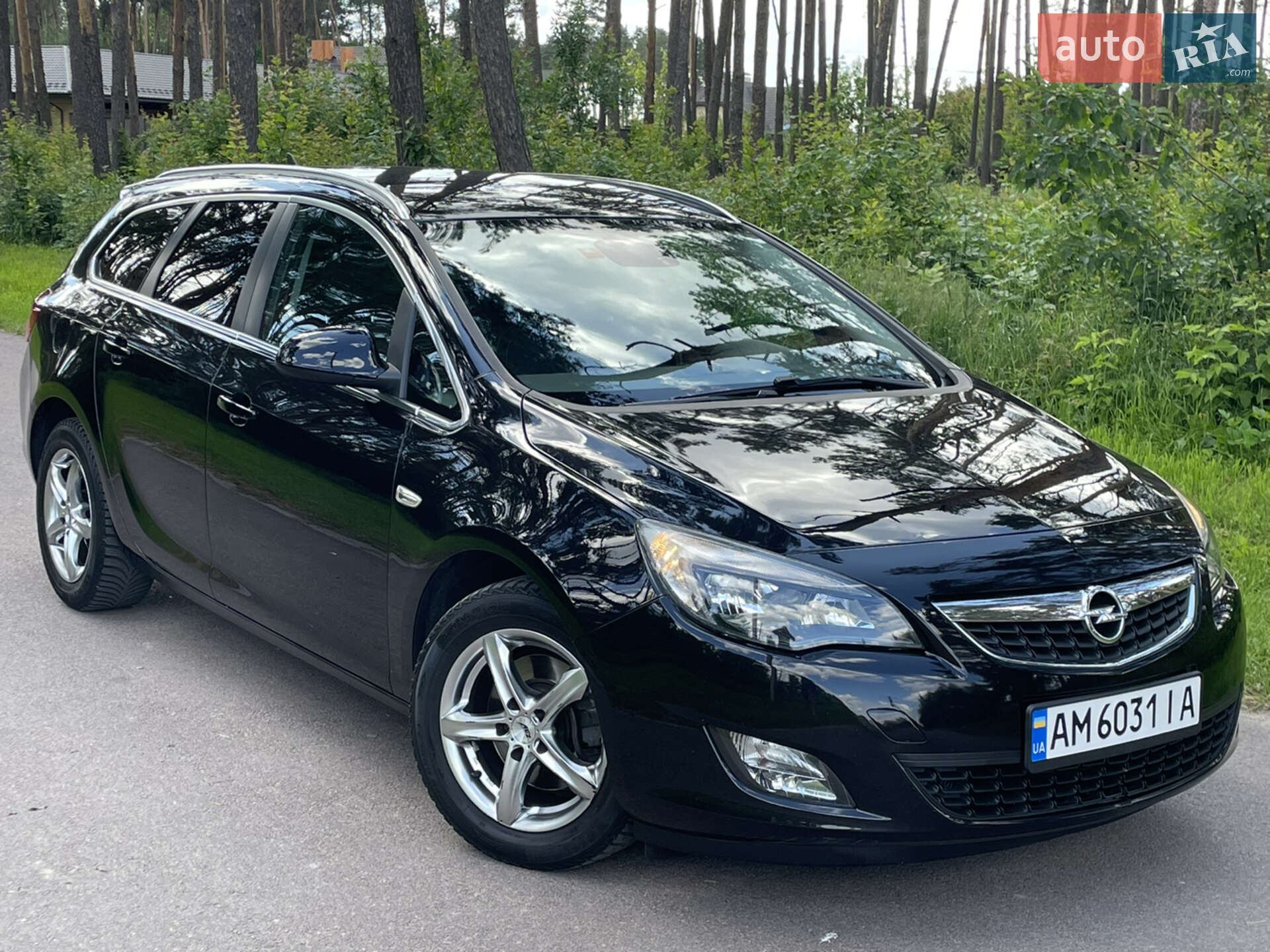 OPEL ASTRA 2011