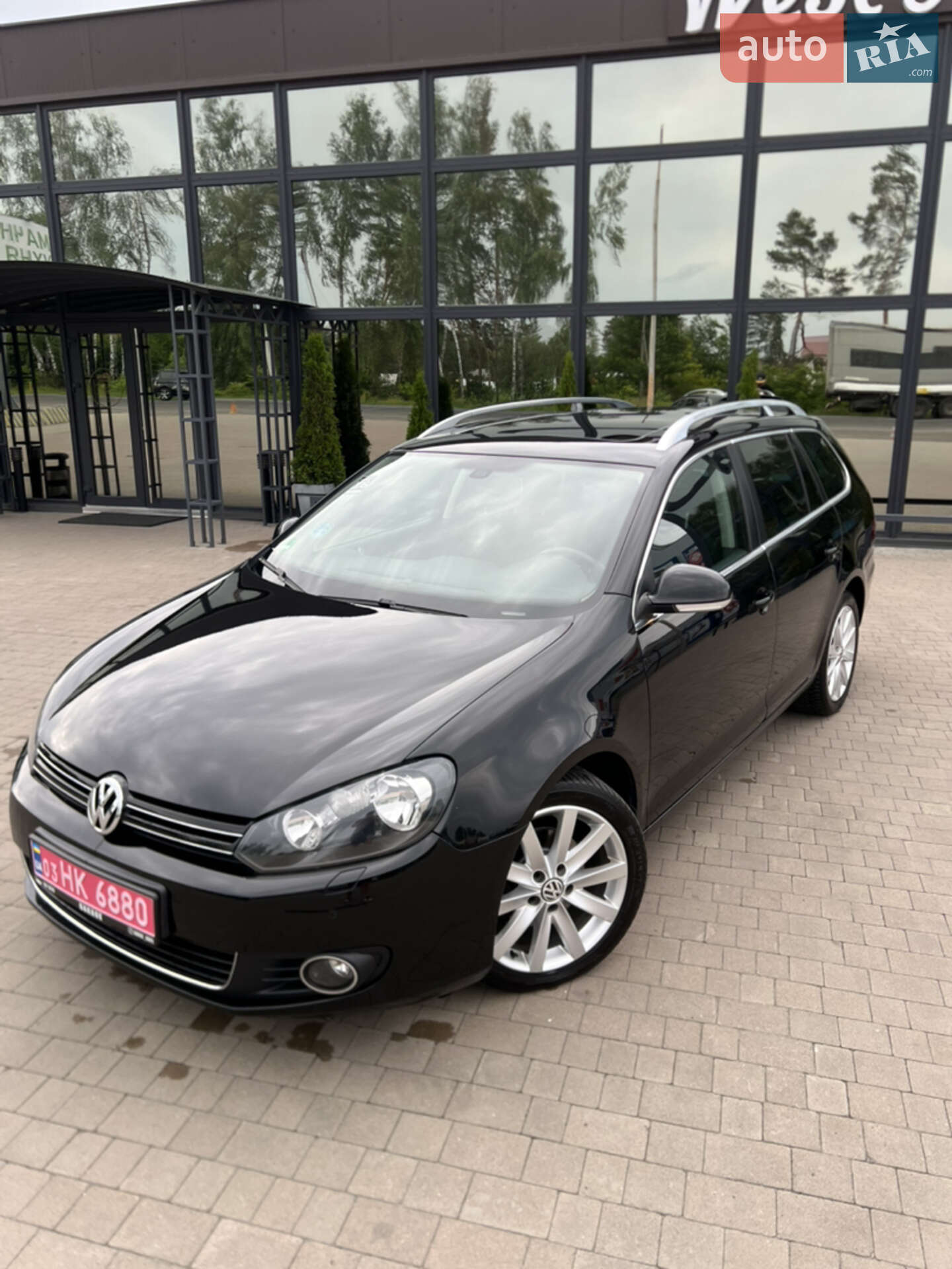 VOLKSWAGEN GOLF 2010