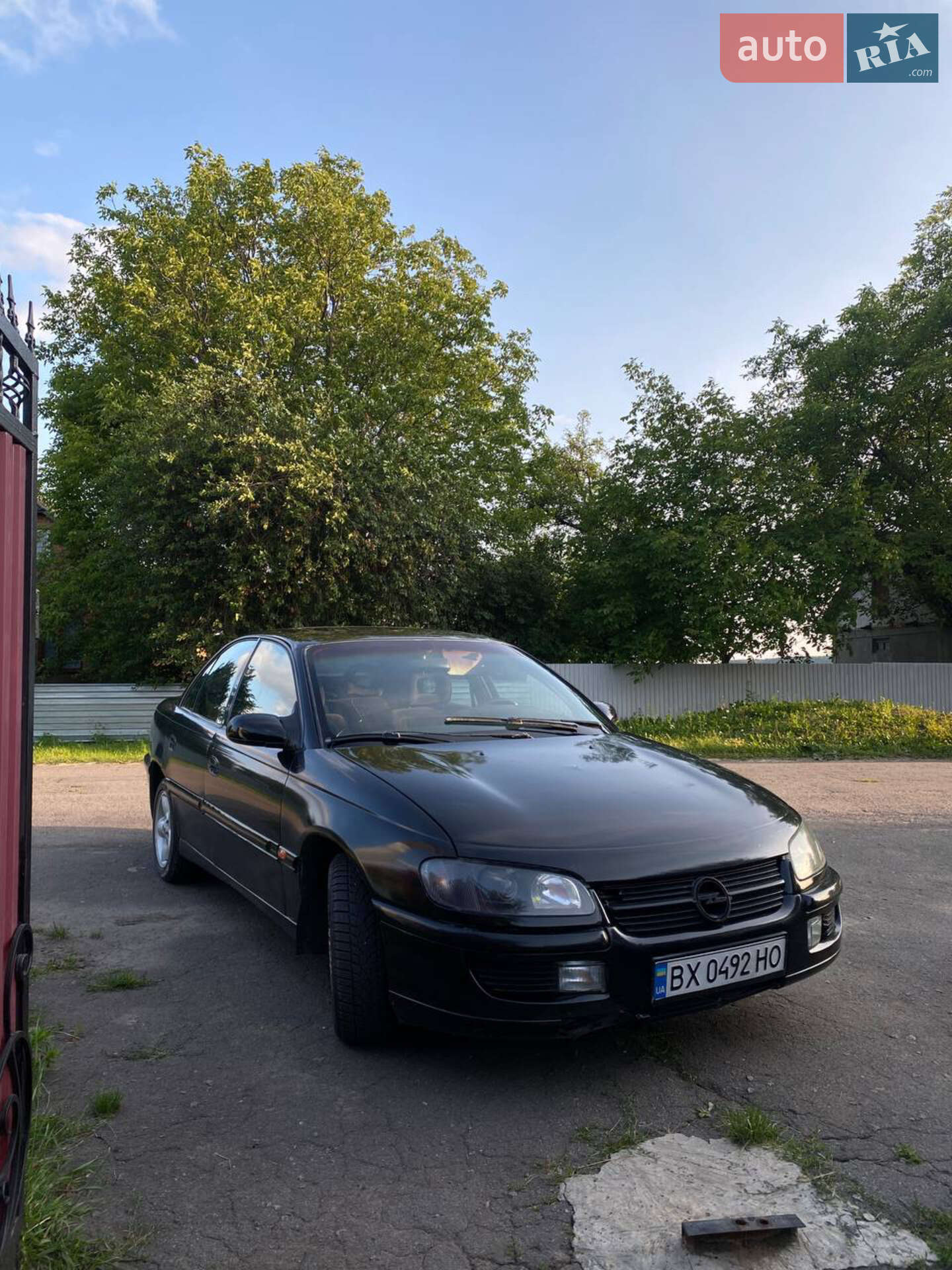 Головне фото звіту автомобіля OPEL OMEGA 1994