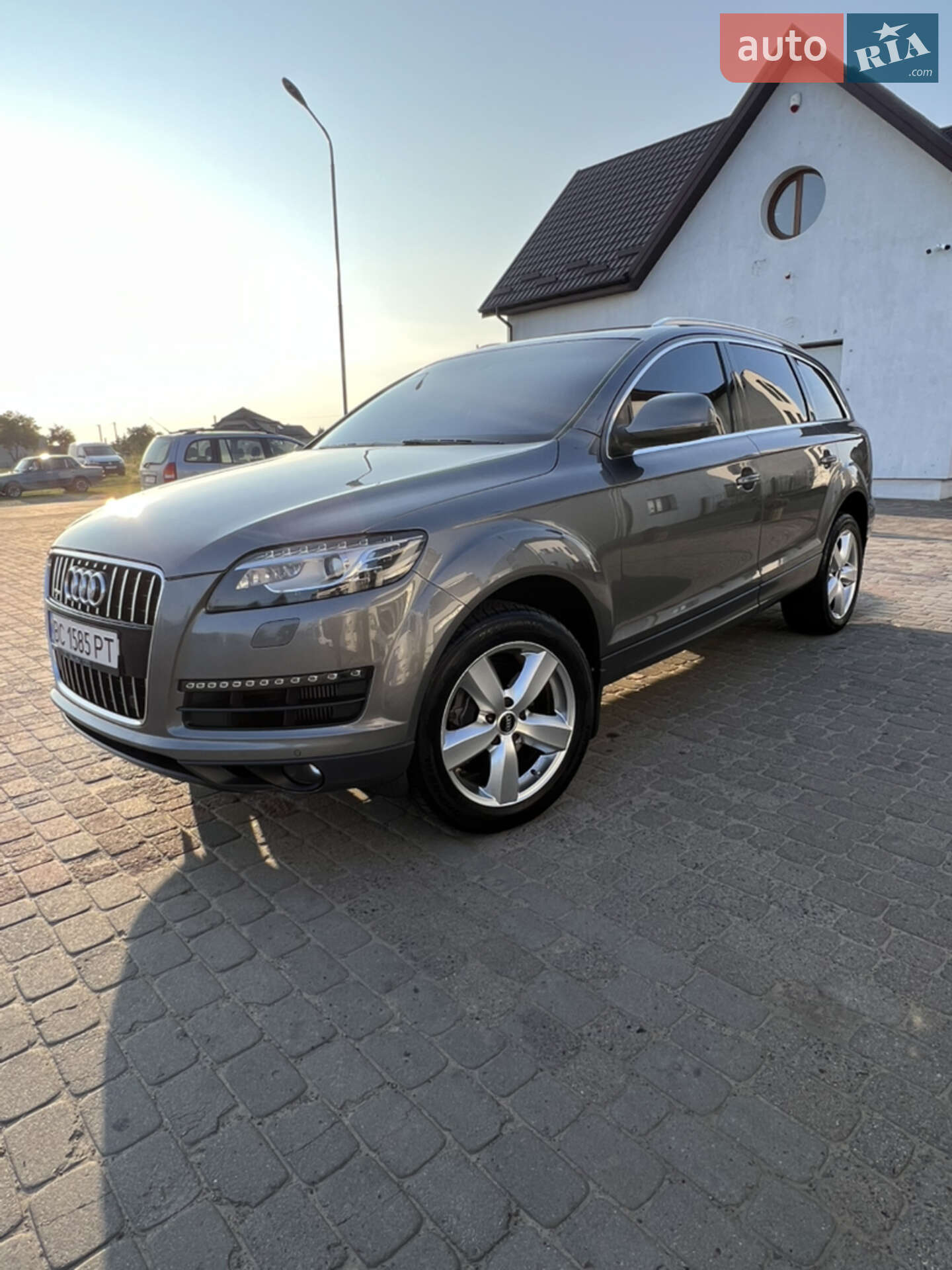 AUDI Q7