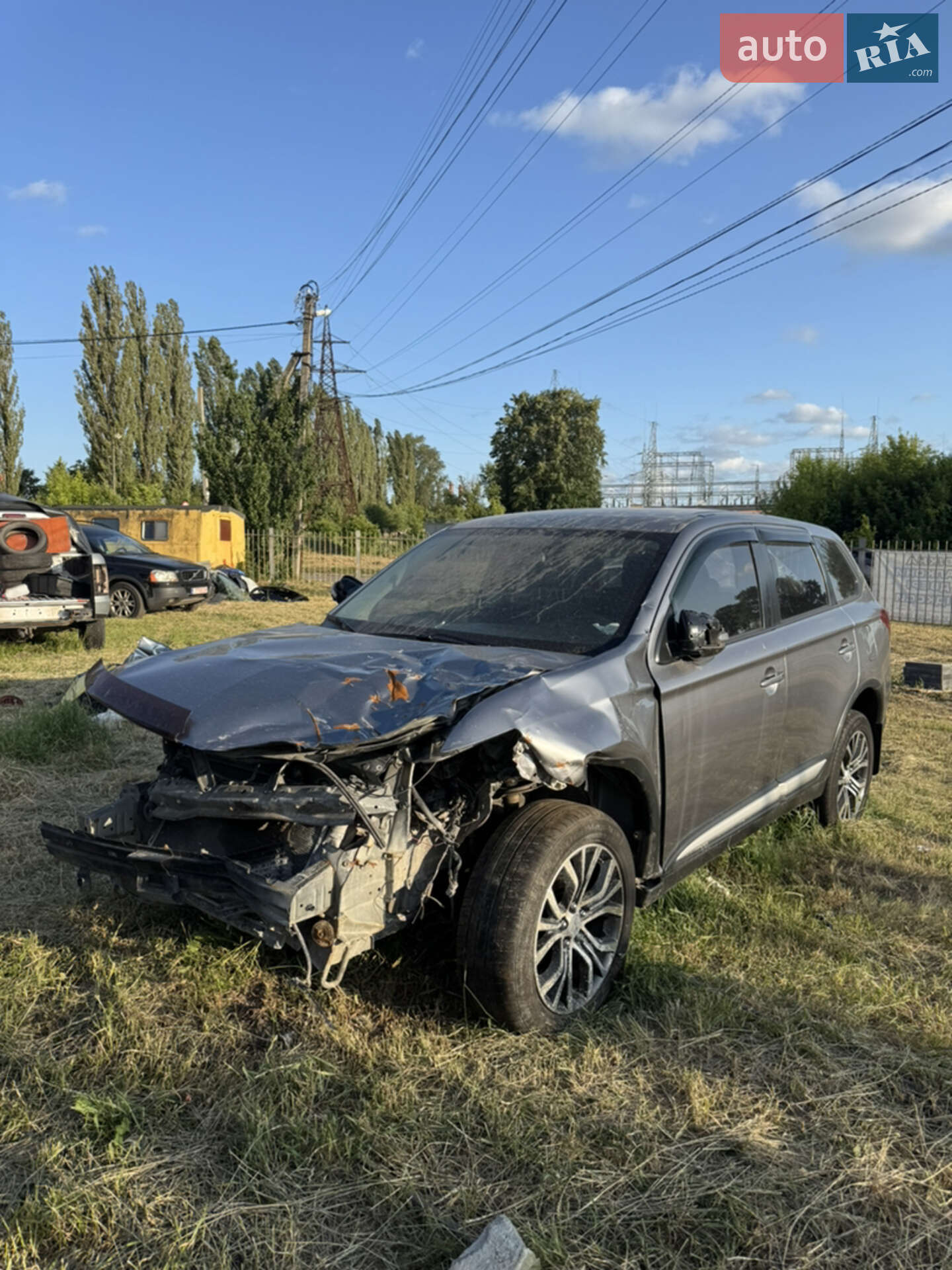 MITSUBISHI OUTLANDER 2015