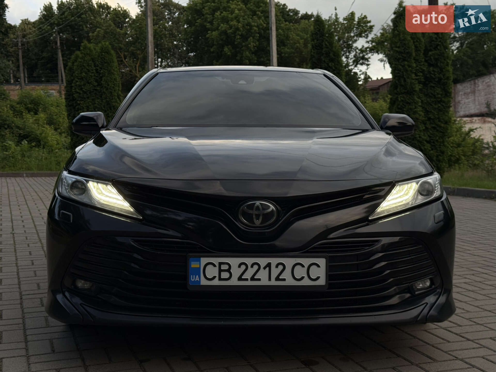 TOYOTA CAMRY
