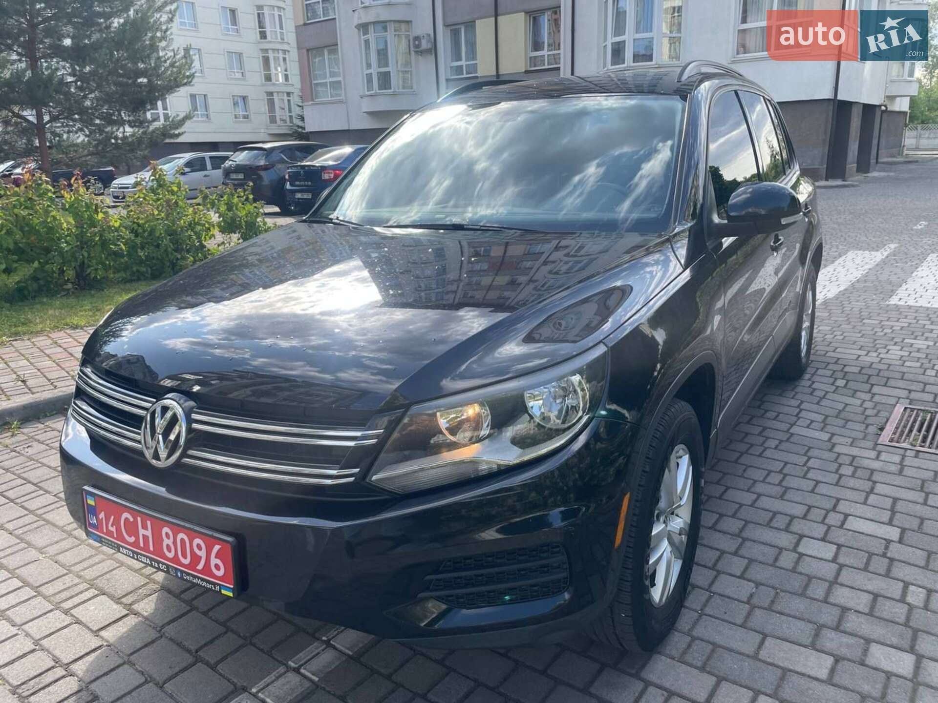 VOLKSWAGEN TIGUAN 2016