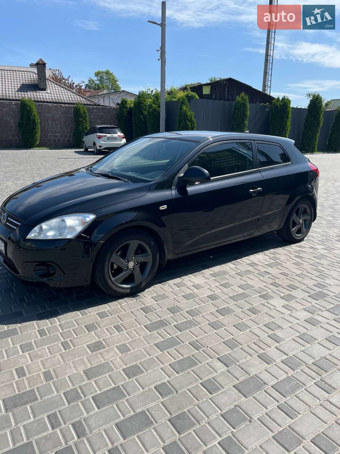 Головне фото звіту автомобіля KIA CEE'D 2008