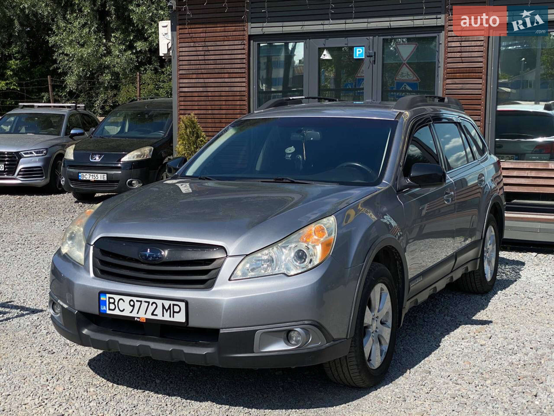 SUBARU OUTBACK 2010