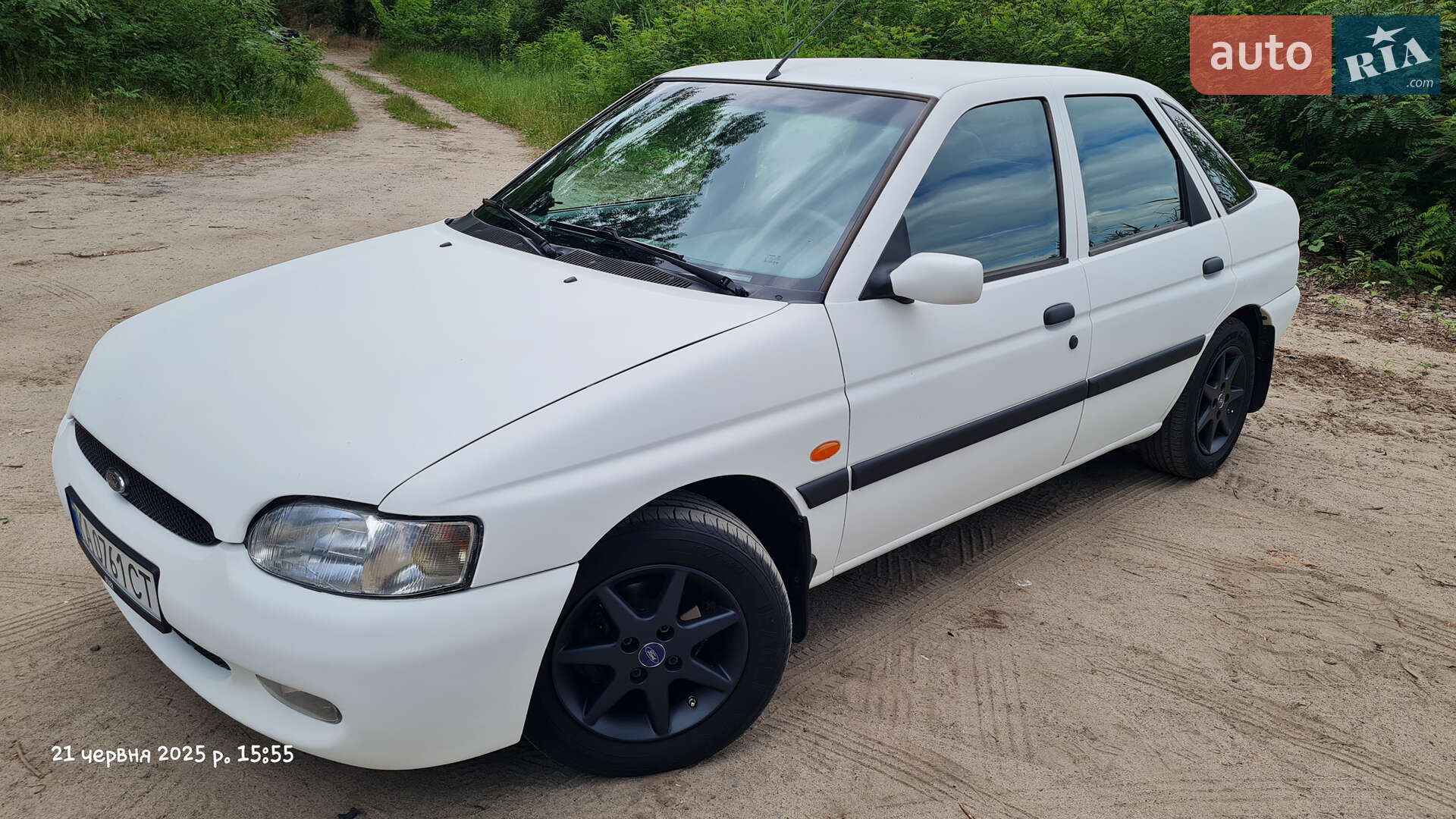 FORD ESCORT 2000