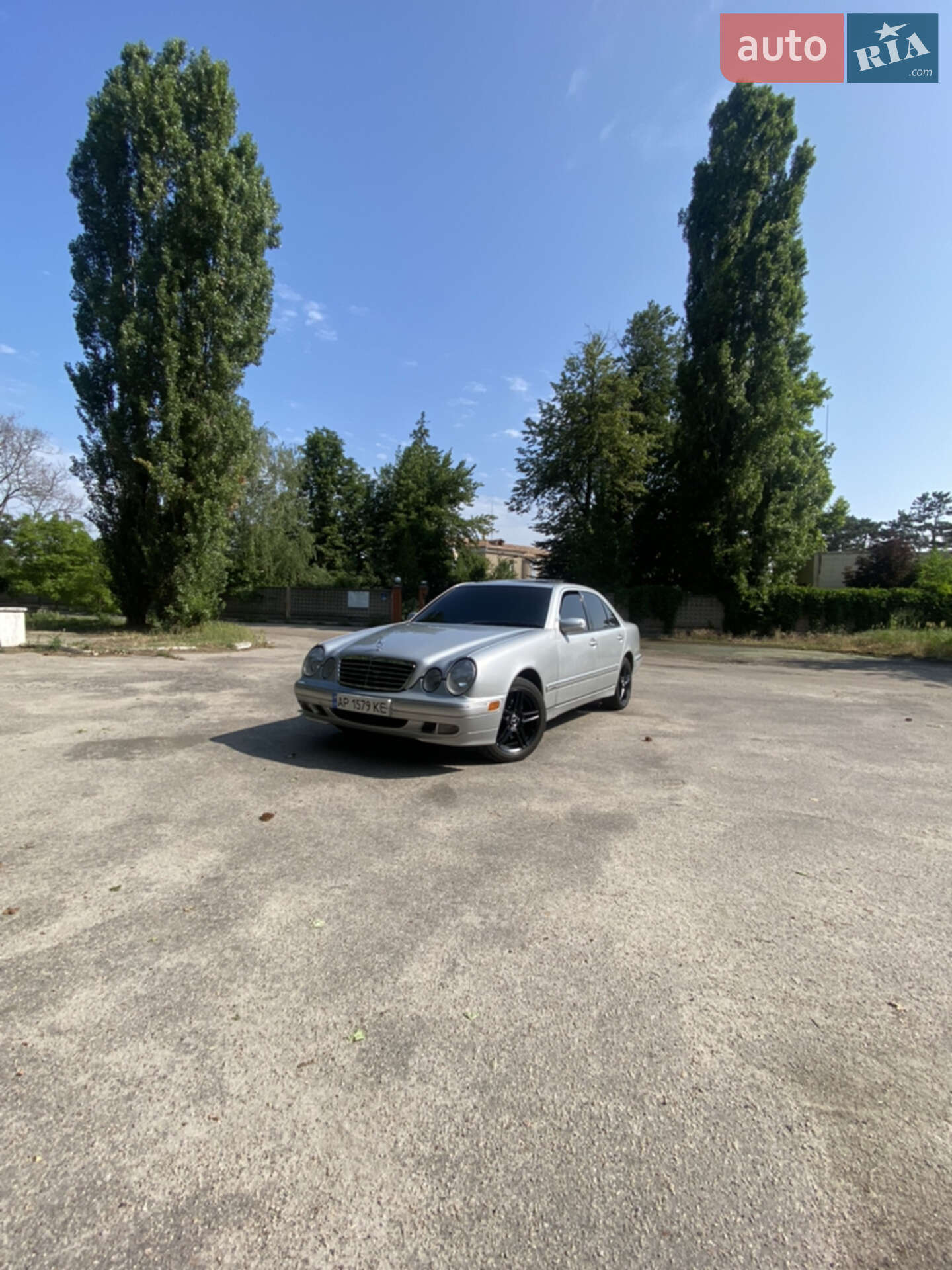 MERCEDES-BENZ 320 E 2001