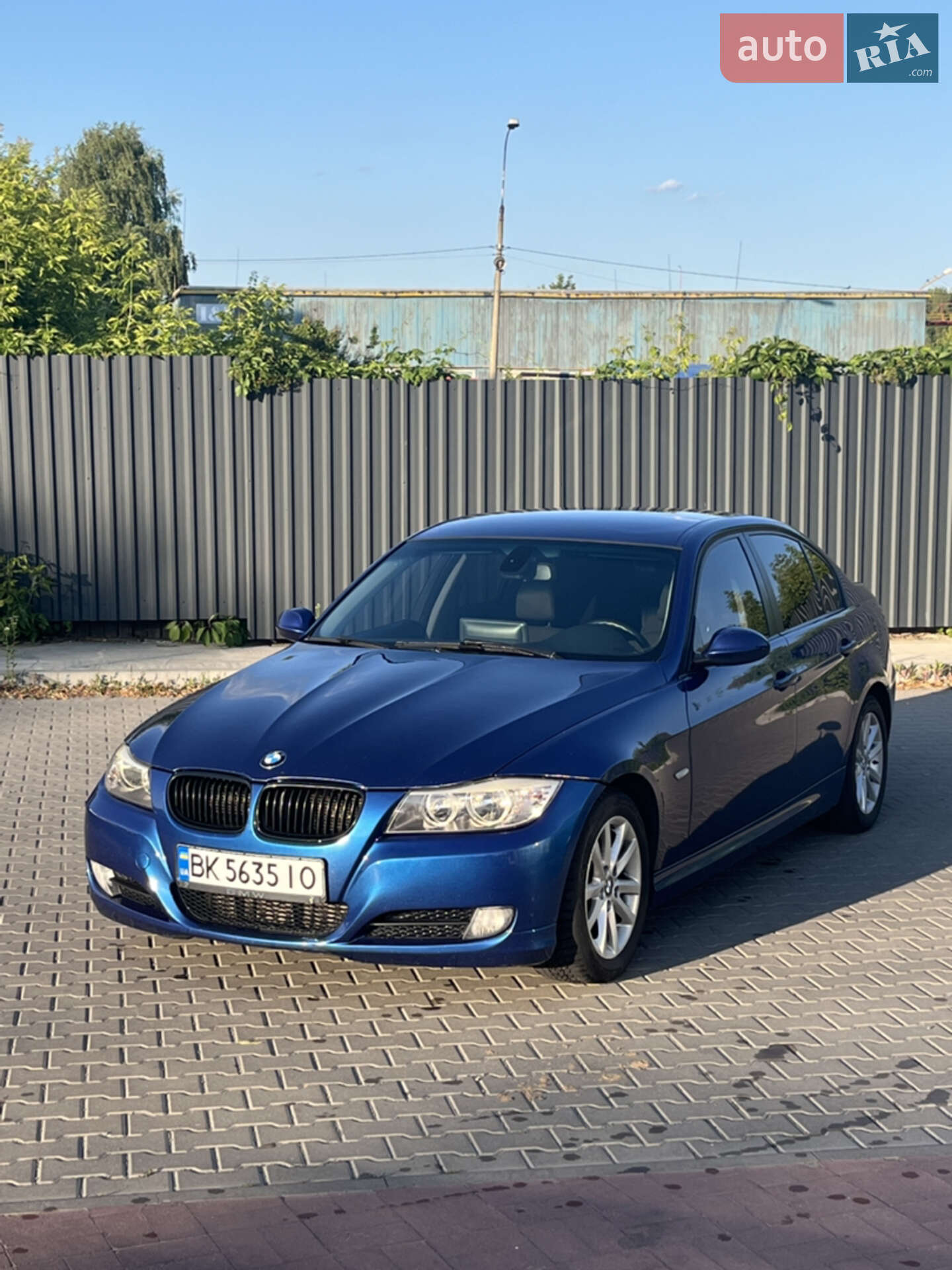 Головне фото звіту автомобіля BMW 320D 2009