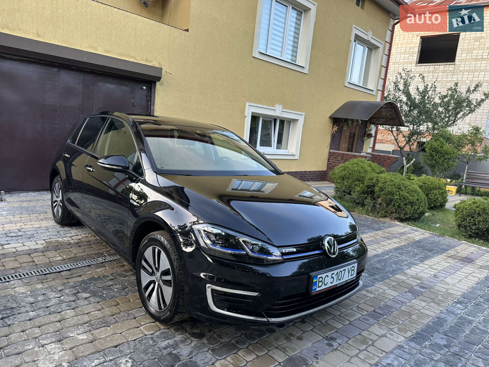 VOLKSWAGEN E-GOLF 2019