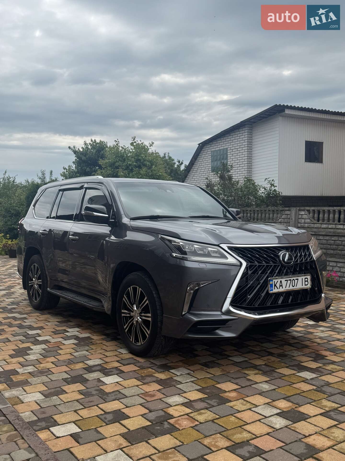 LEXUS LX 450