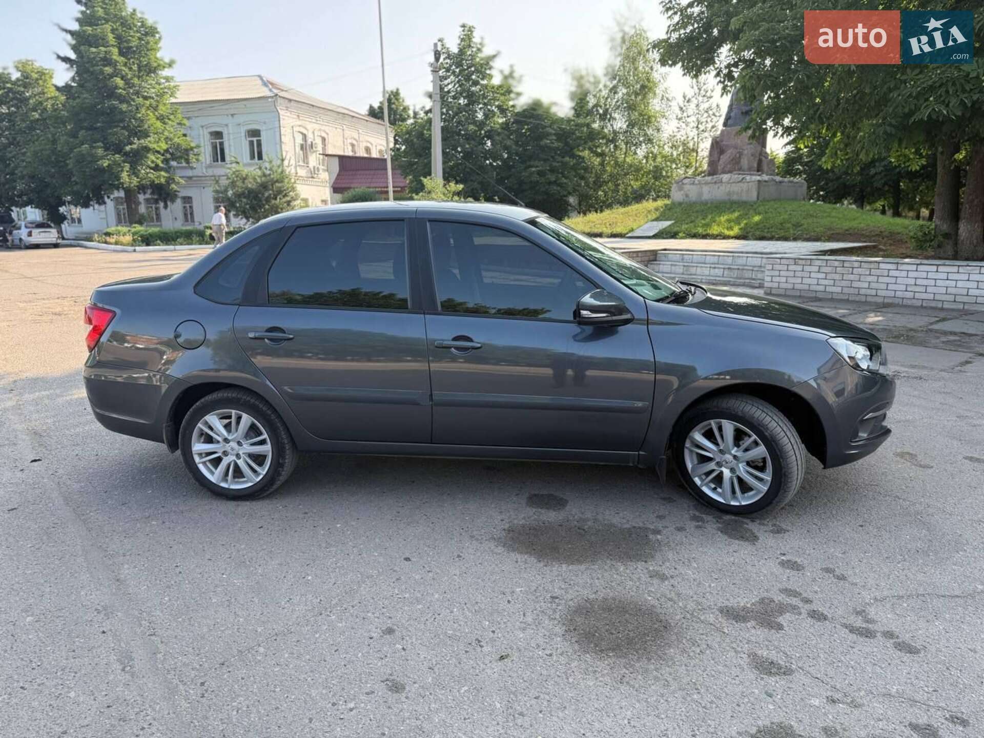 Головне фото звіту автомобіля LADA GRANTA 219070 2023