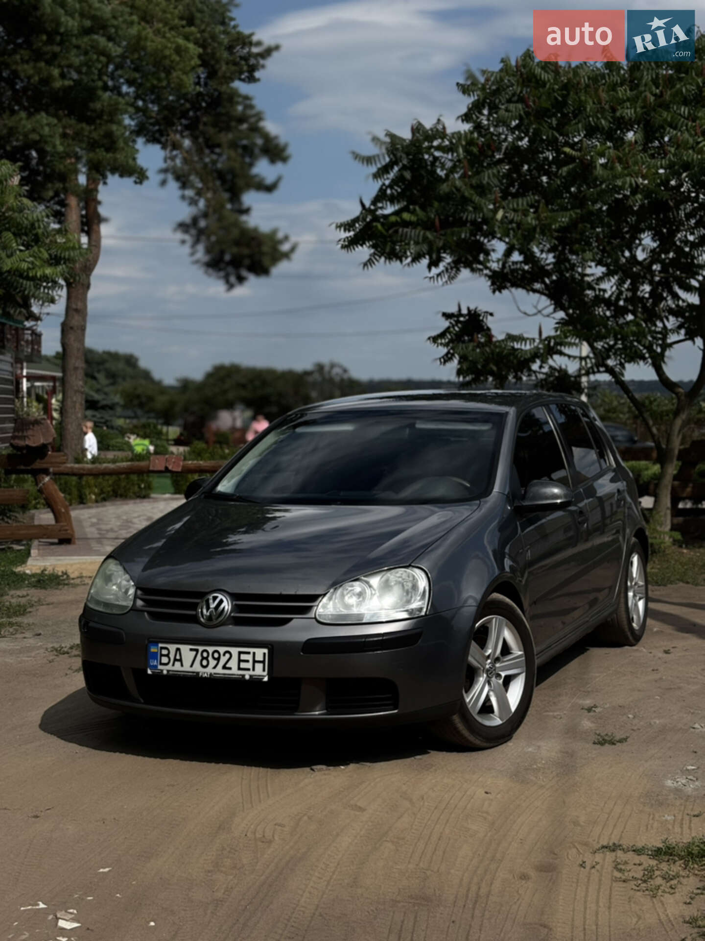VOLKSWAGEN GOLF 2005