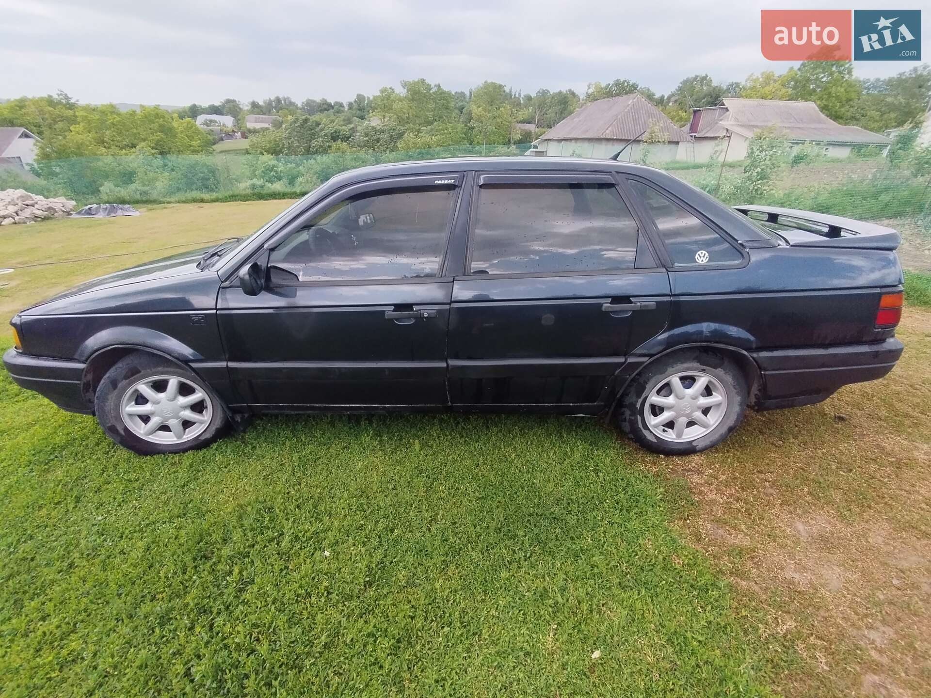 VOLKSWAGEN PASSAT 1992