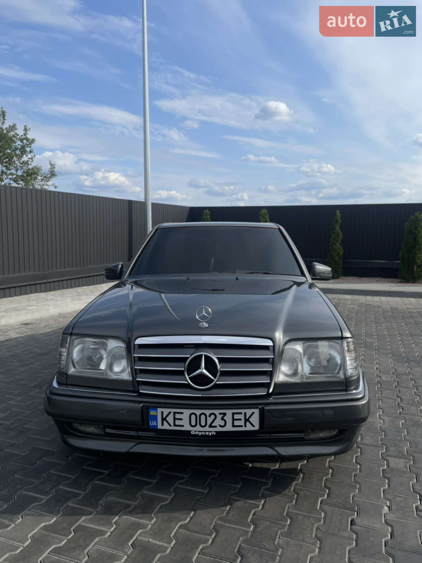 MERCEDES-BENZ 320