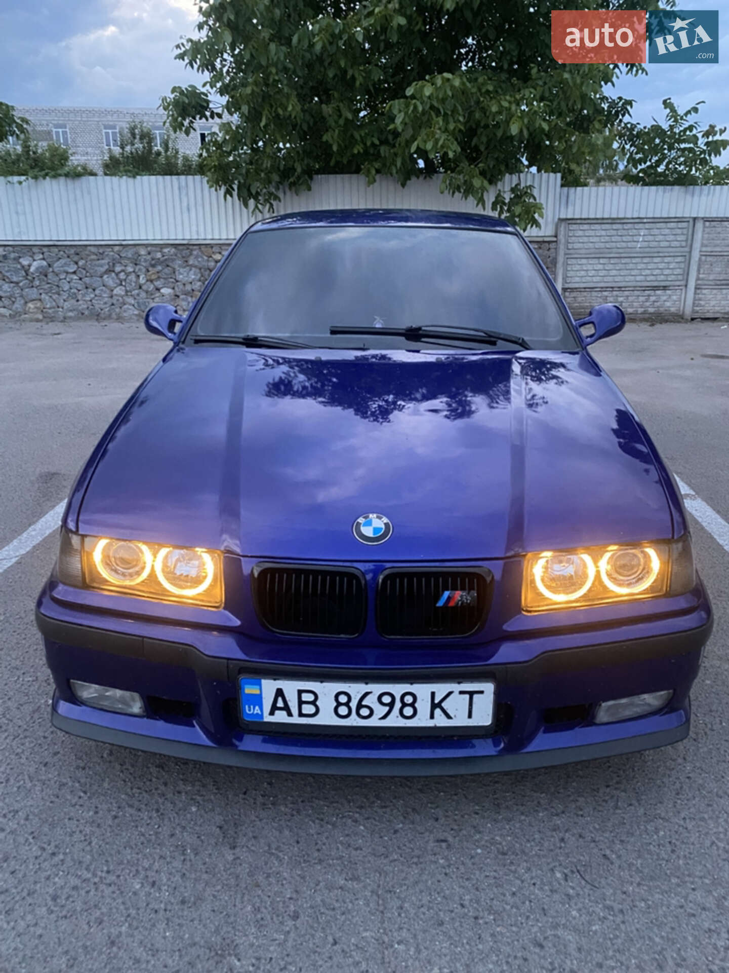 BMW 318I 1998