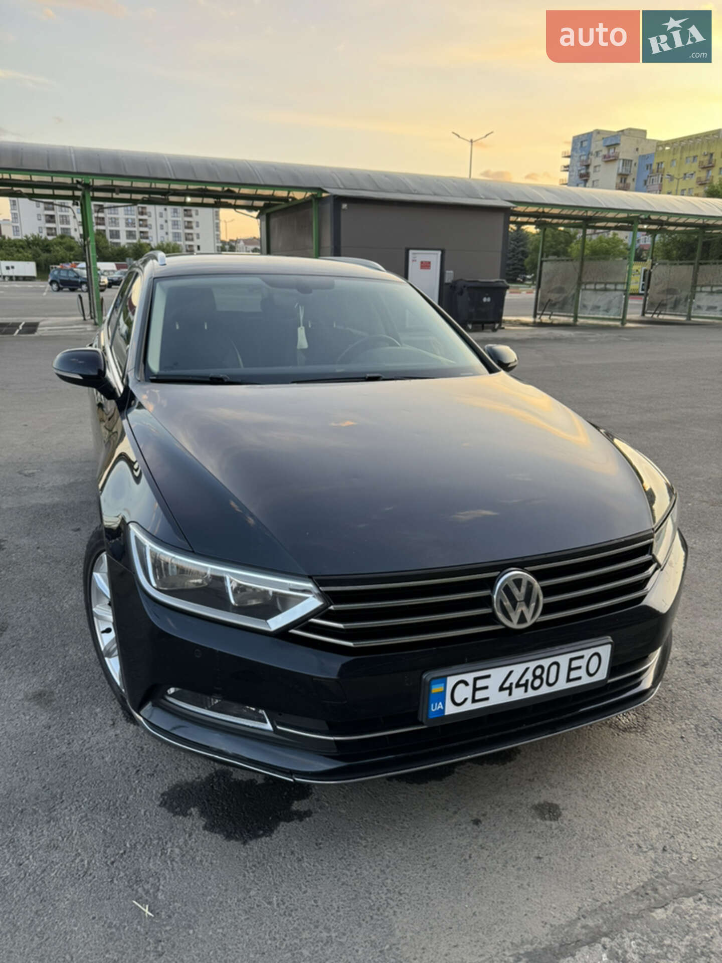 VOLKSWAGEN PASSAT 2016