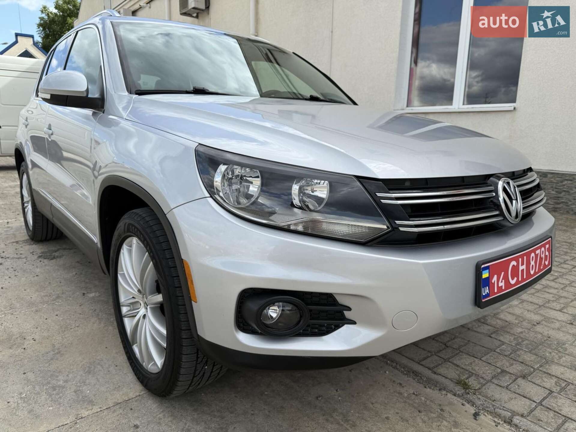 VOLKSWAGEN TIGUAN 2014