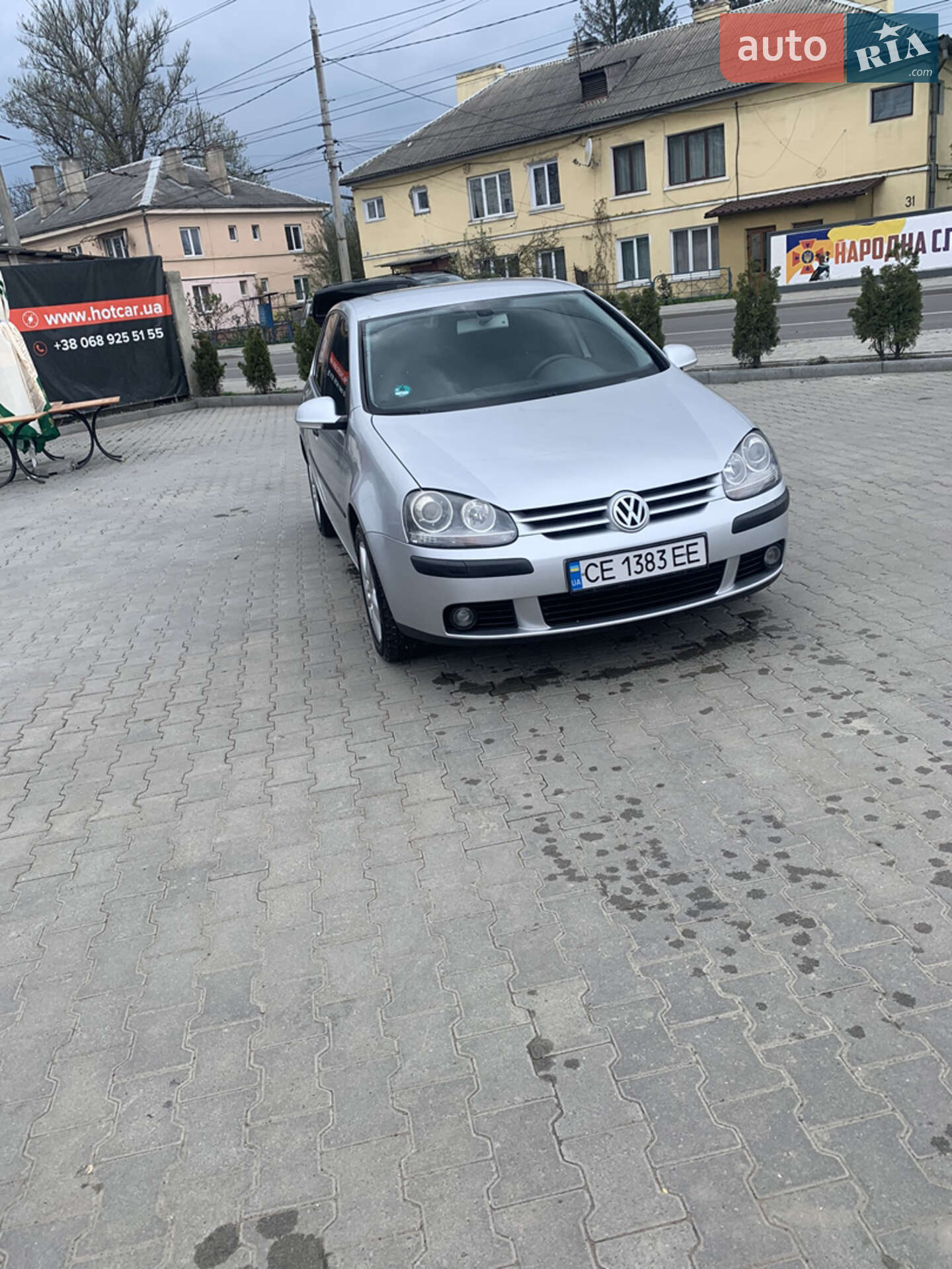 VOLKSWAGEN GOLF 2004