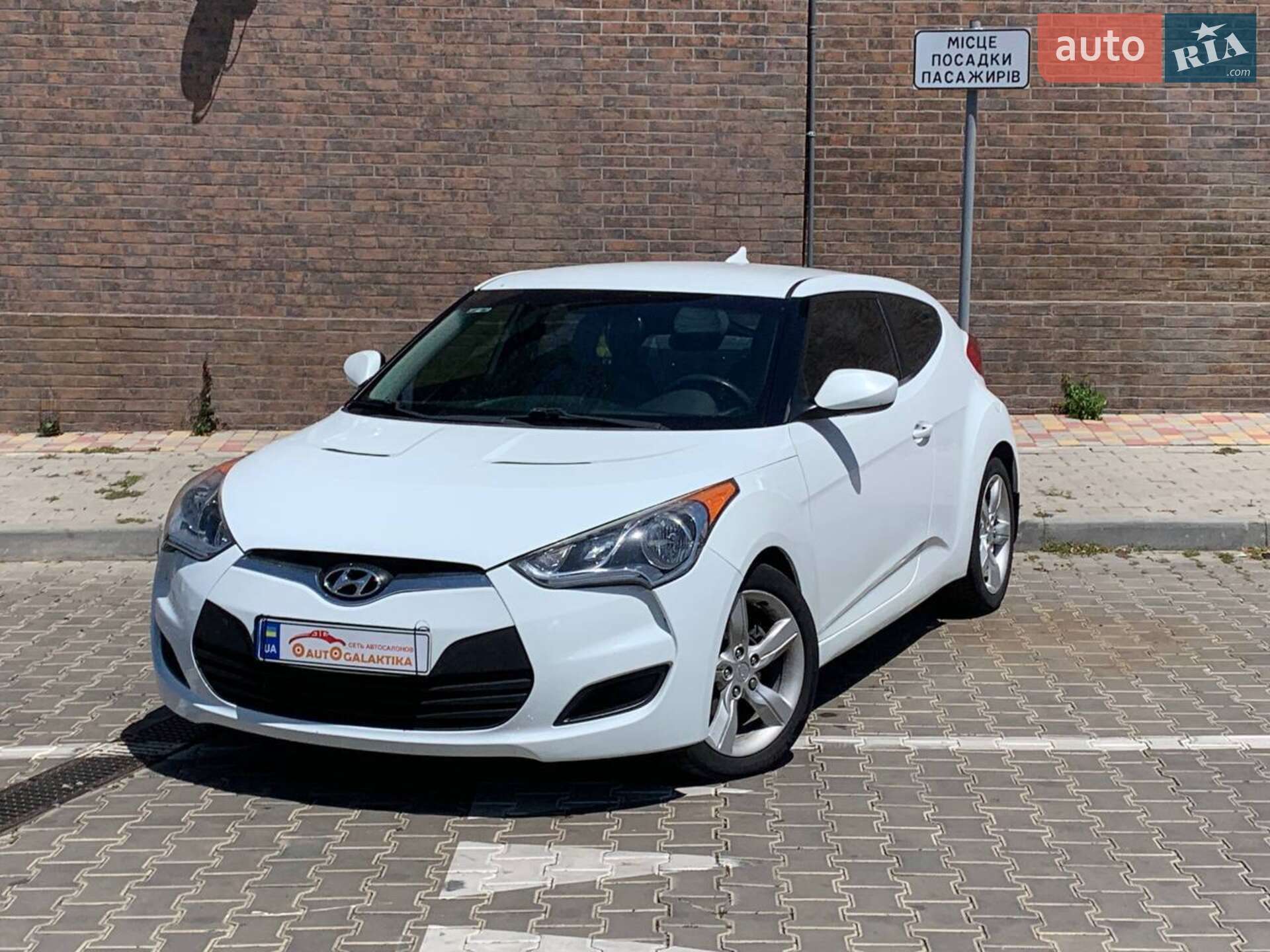 HYUNDAI VELOSTER 2012