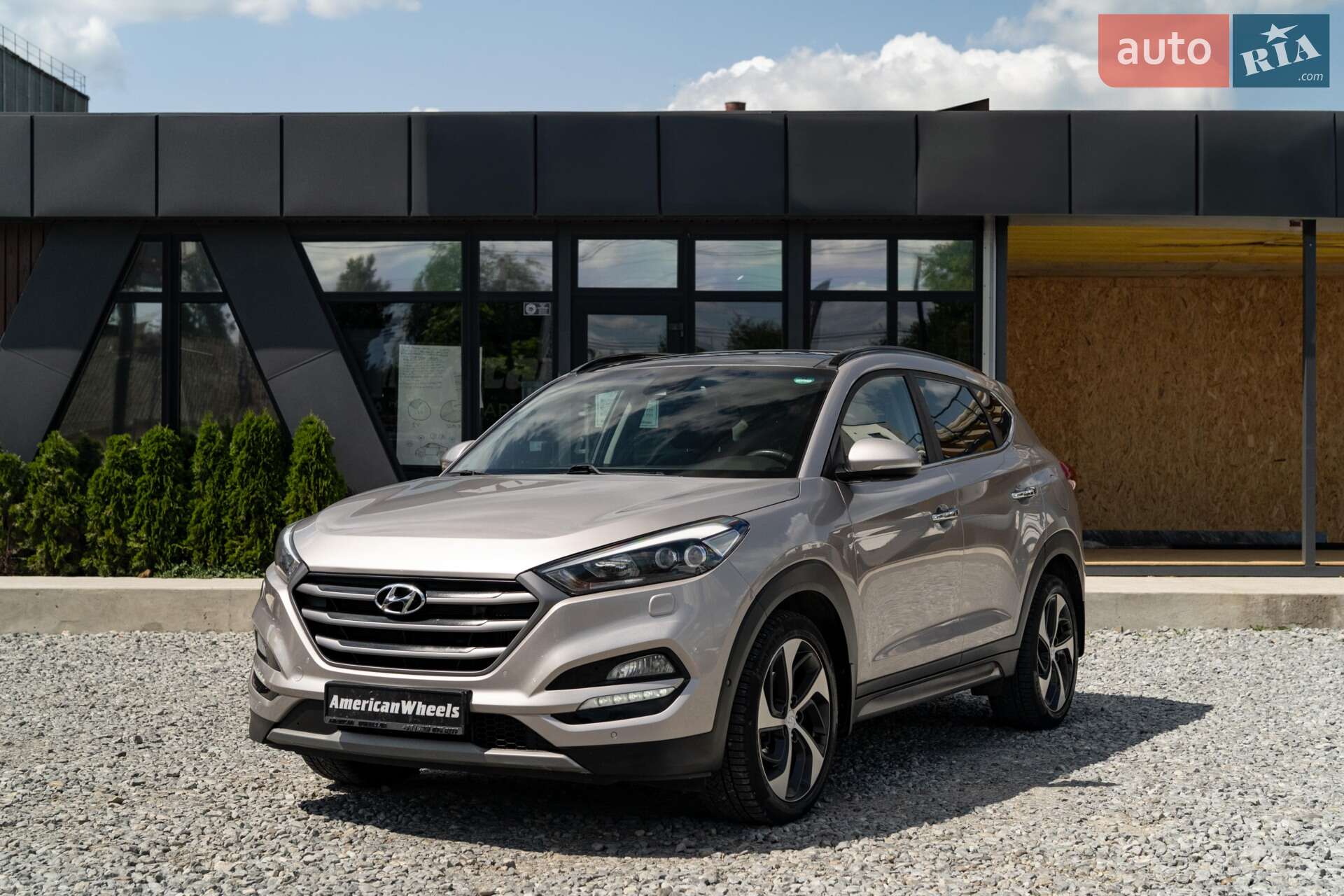 Головне фото звіту автомобіля HYUNDAI TUCSON 2016