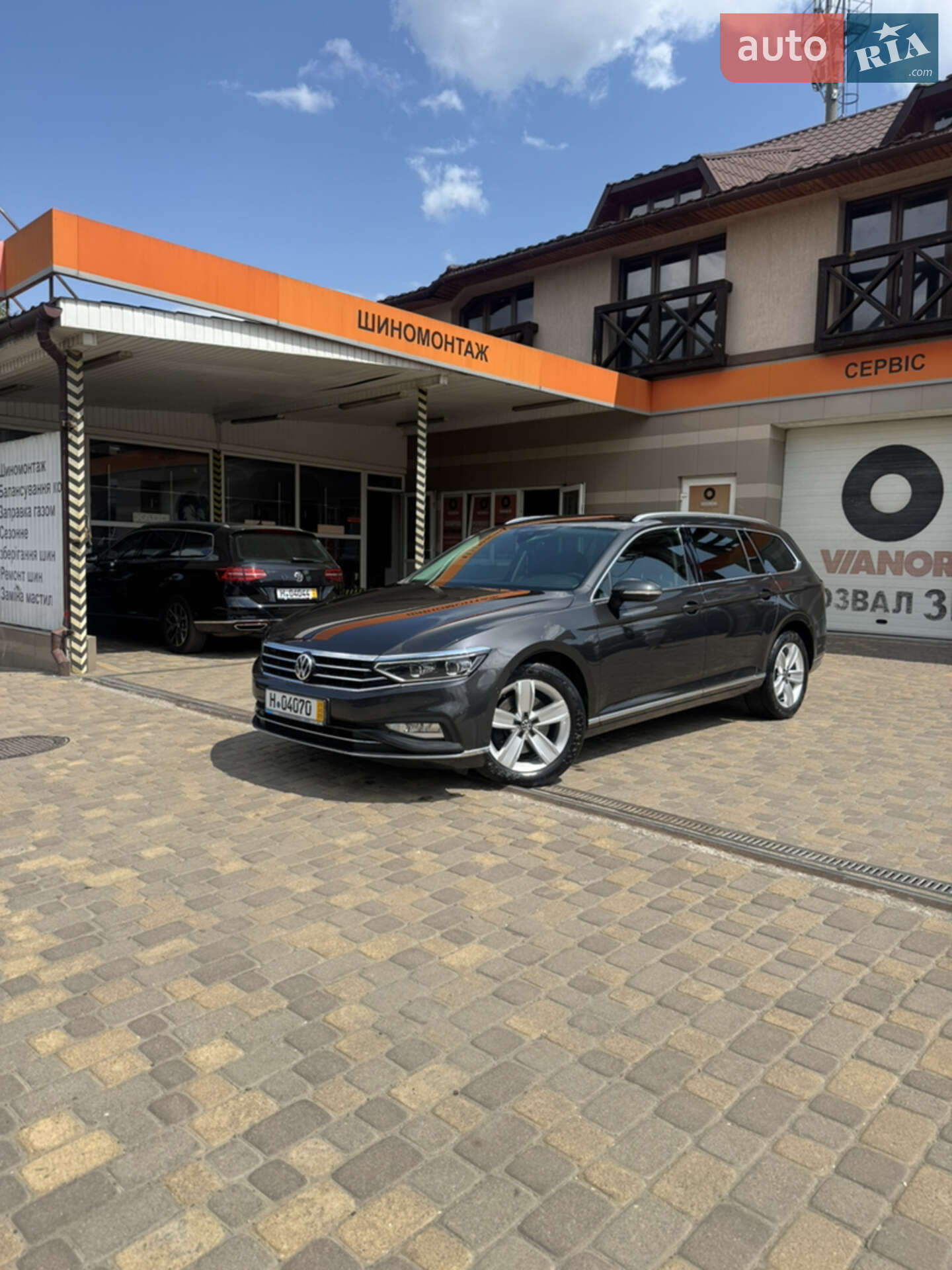 VOLKSWAGEN PASSAT 2019
