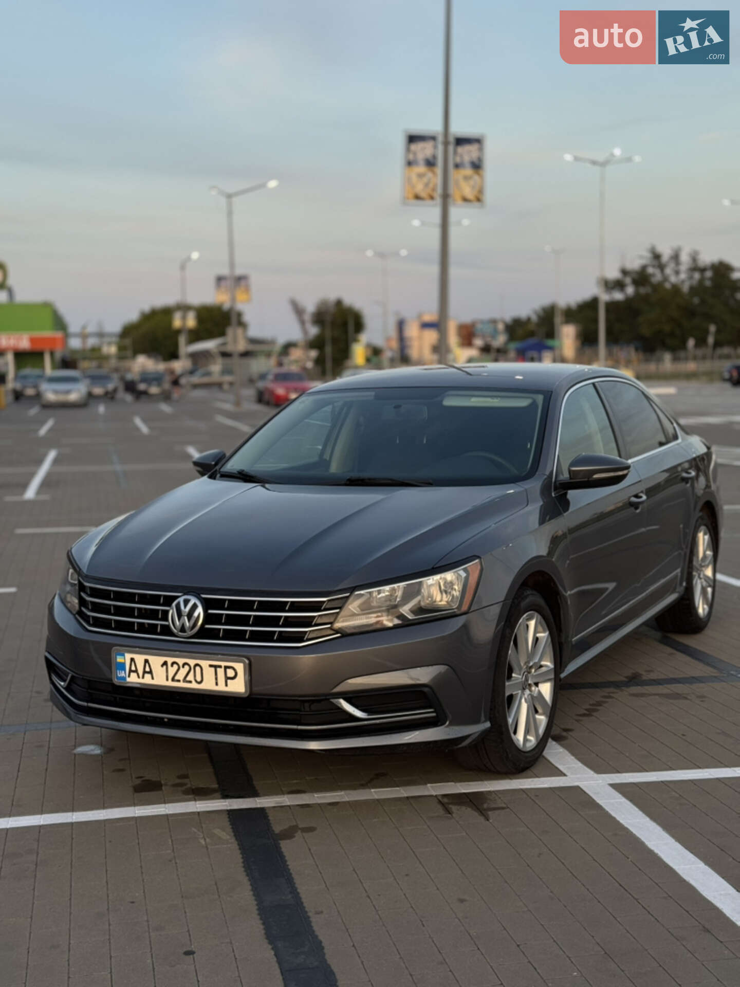 VOLKSWAGEN PASSAT 2015