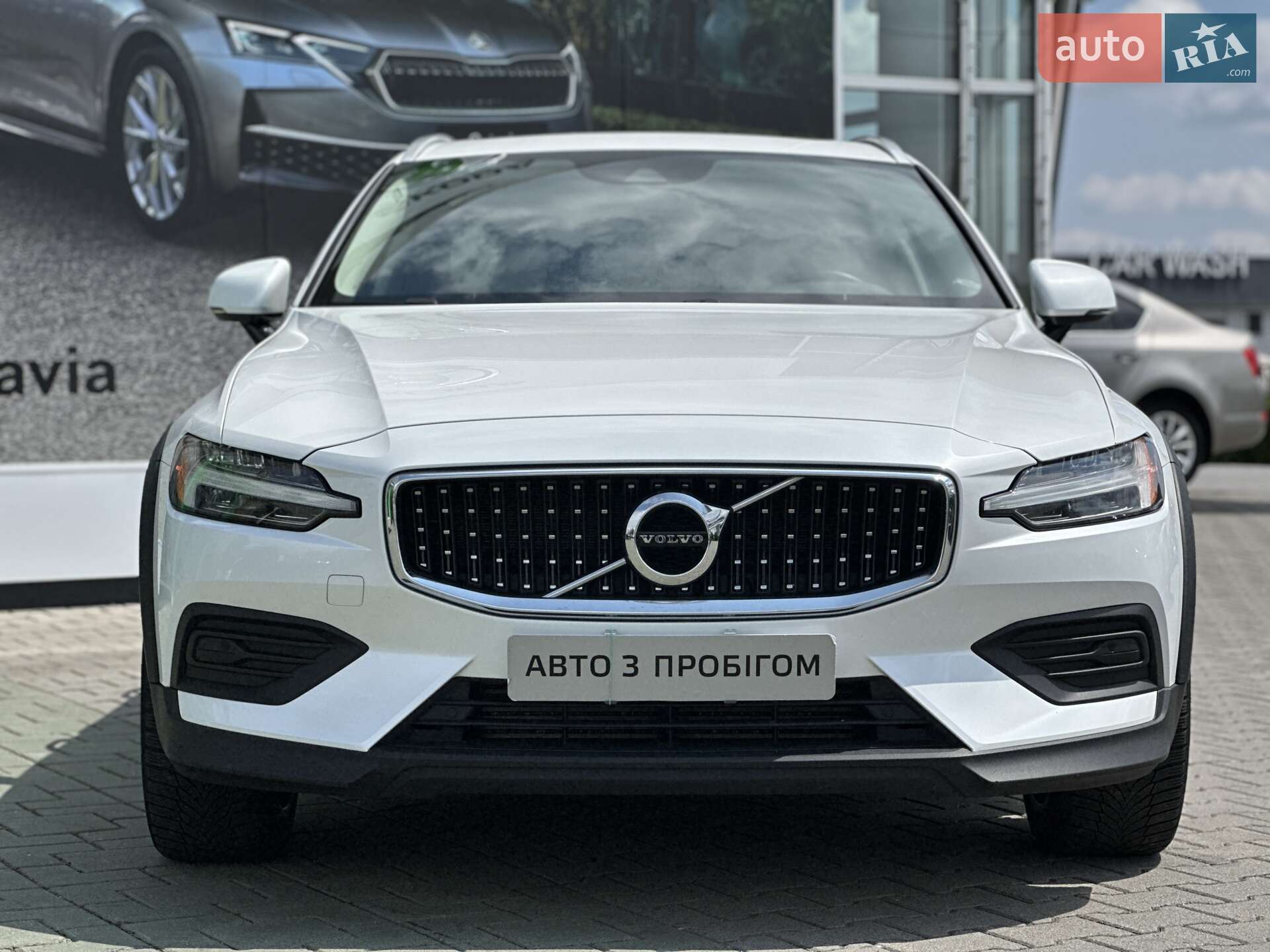 VOLVO V60CC 2020