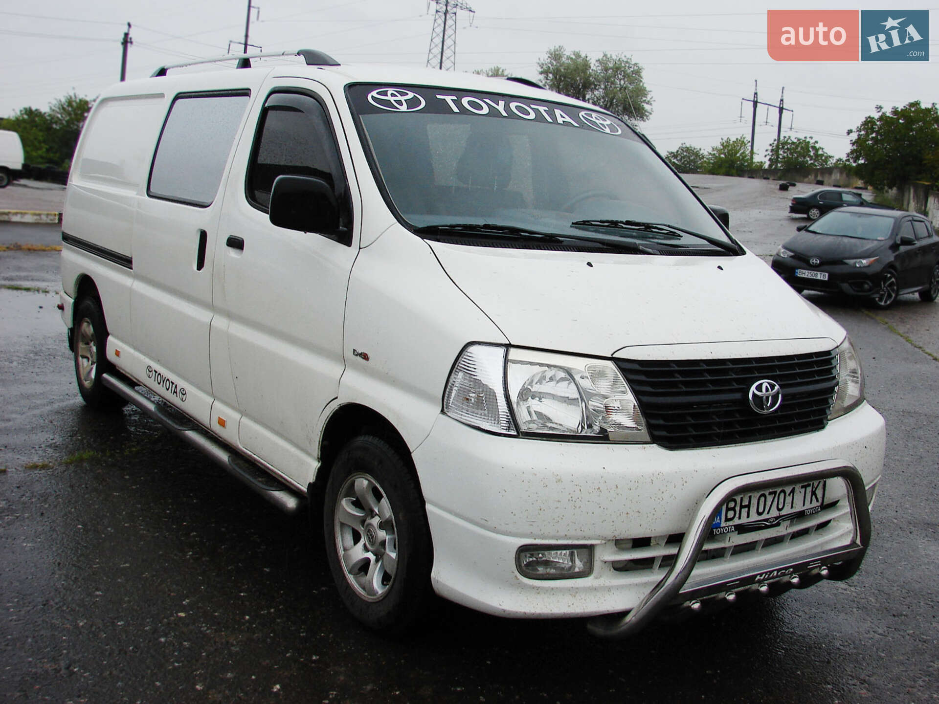 TOYOTA HI ACE 2006