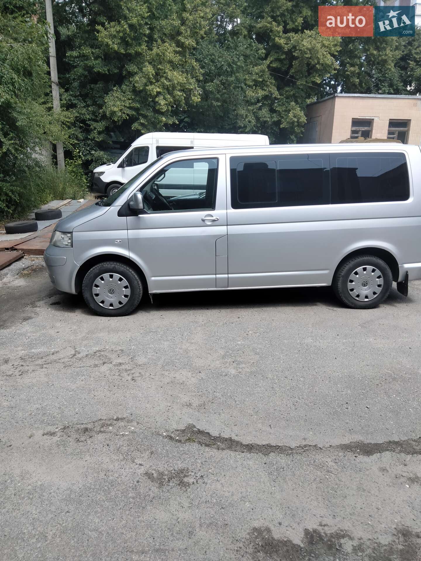 VOLKSWAGEN TRANSPORTER 2004