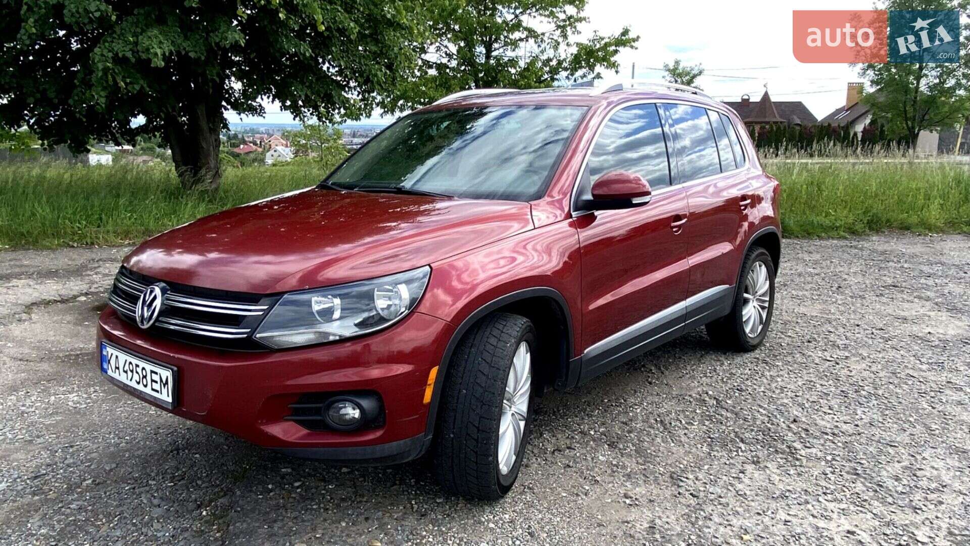 VOLKSWAGEN TIGUAN 2011