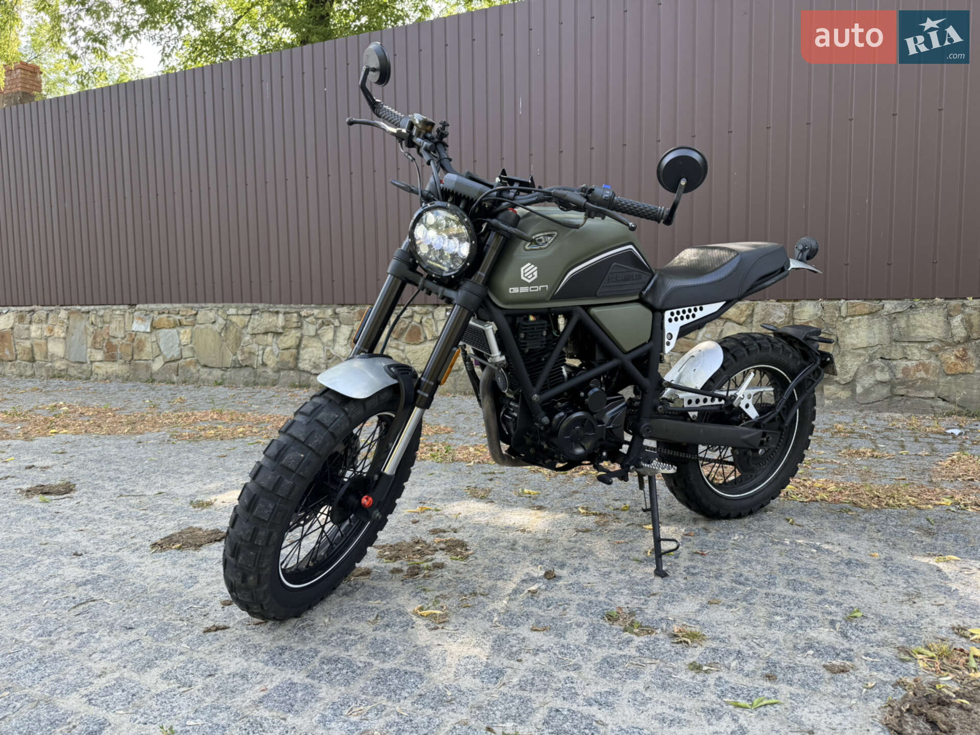 GEON SCRAMBLER 250 2023