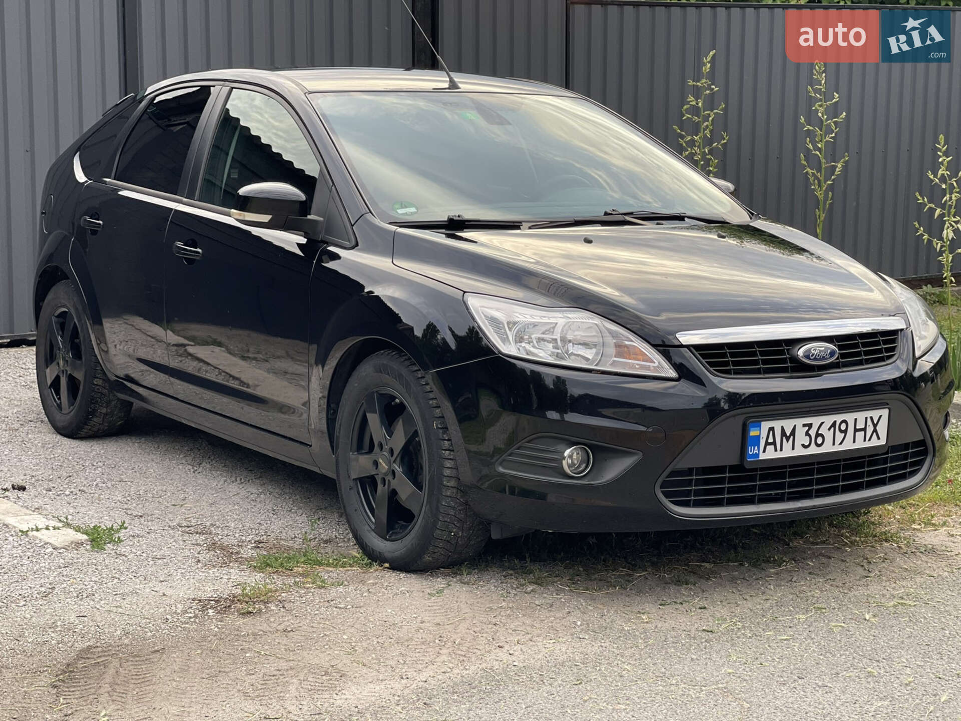 Головне фото звіту автомобіля FORD FOCUS 2010