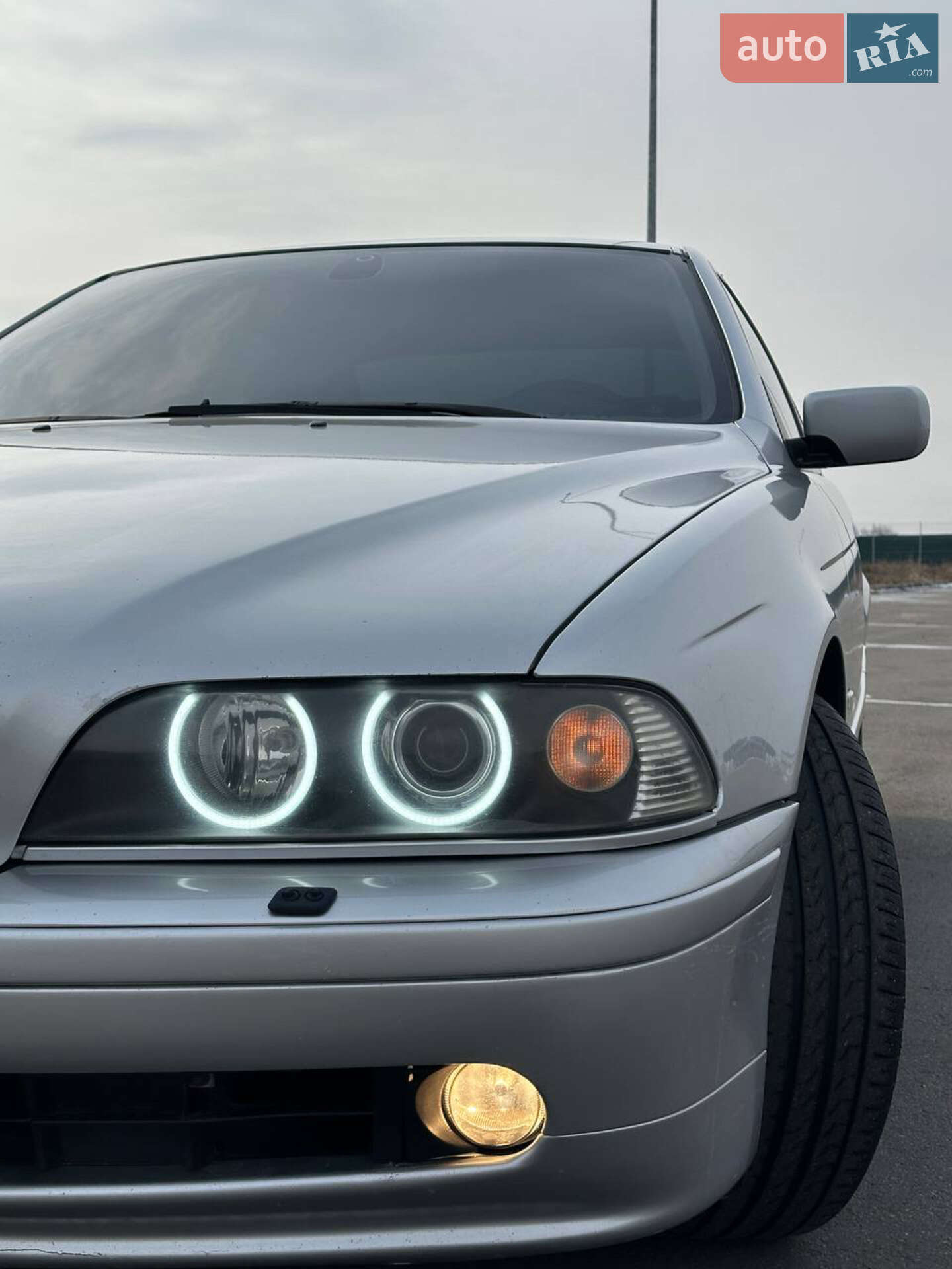 Головне фото звіту автомобіля BMW 520I 2001