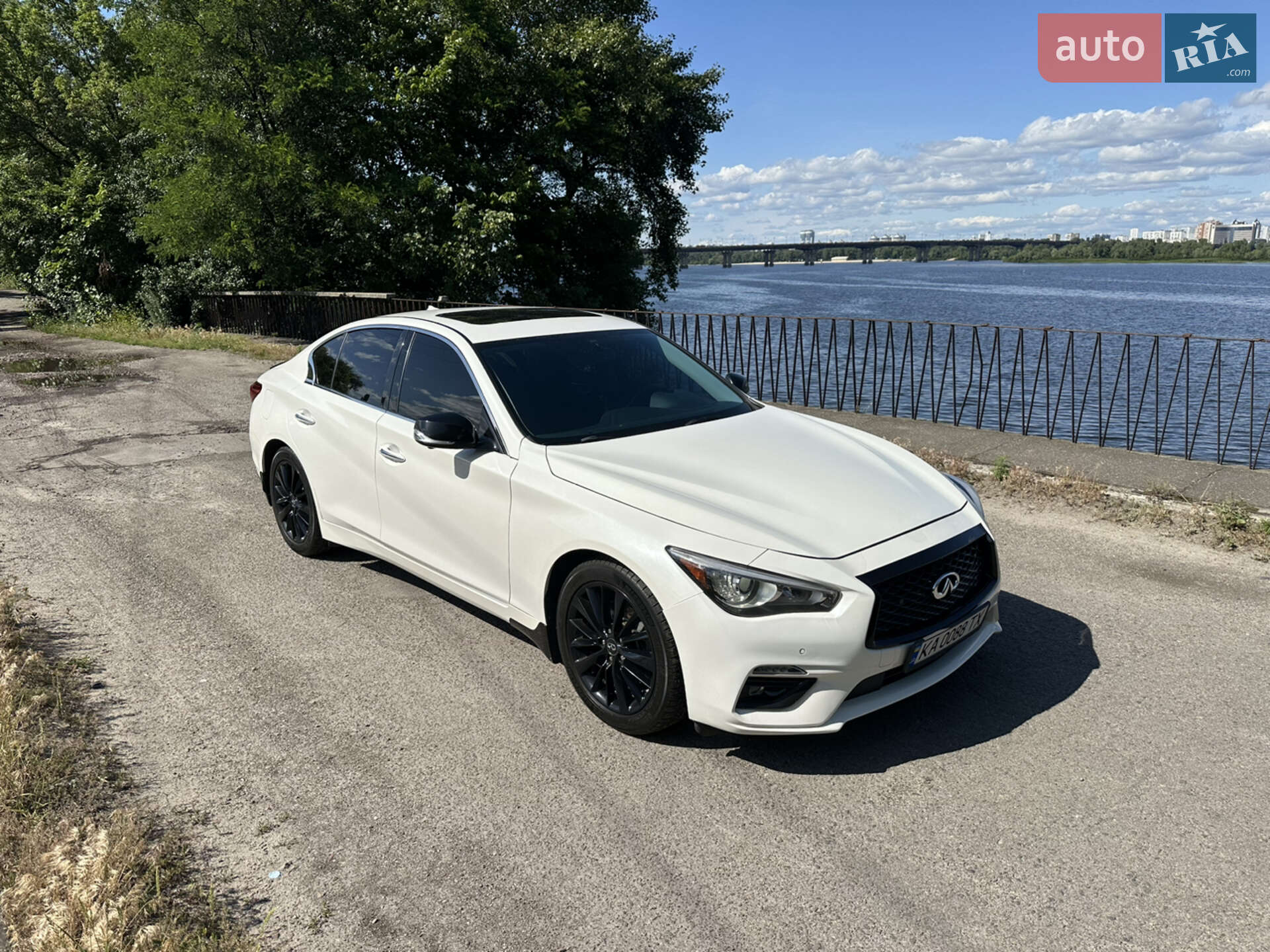 Головне фото звіту автомобіля INFINITI Q50 2018